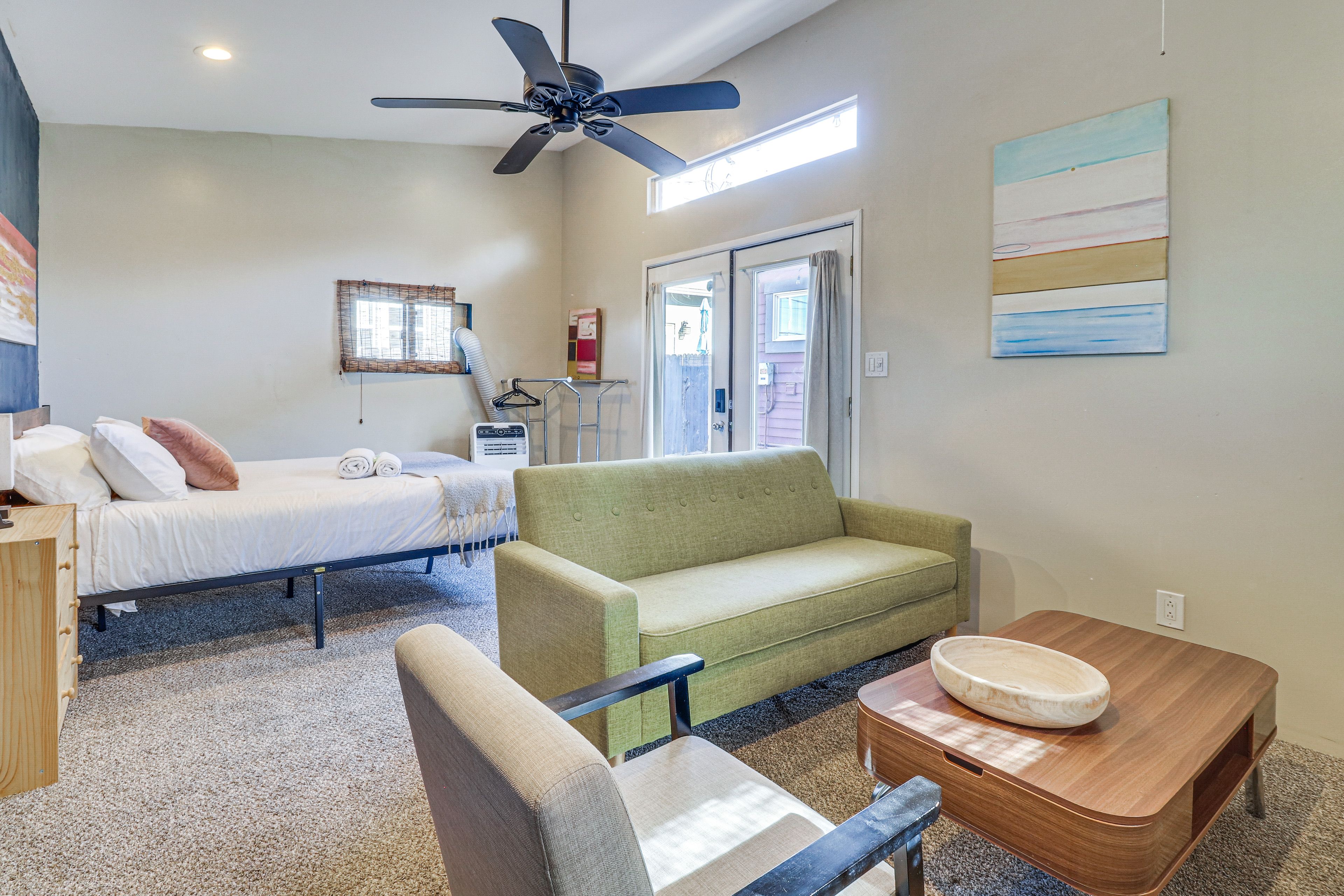 Main House | Bedroom 1 | Queen Bed