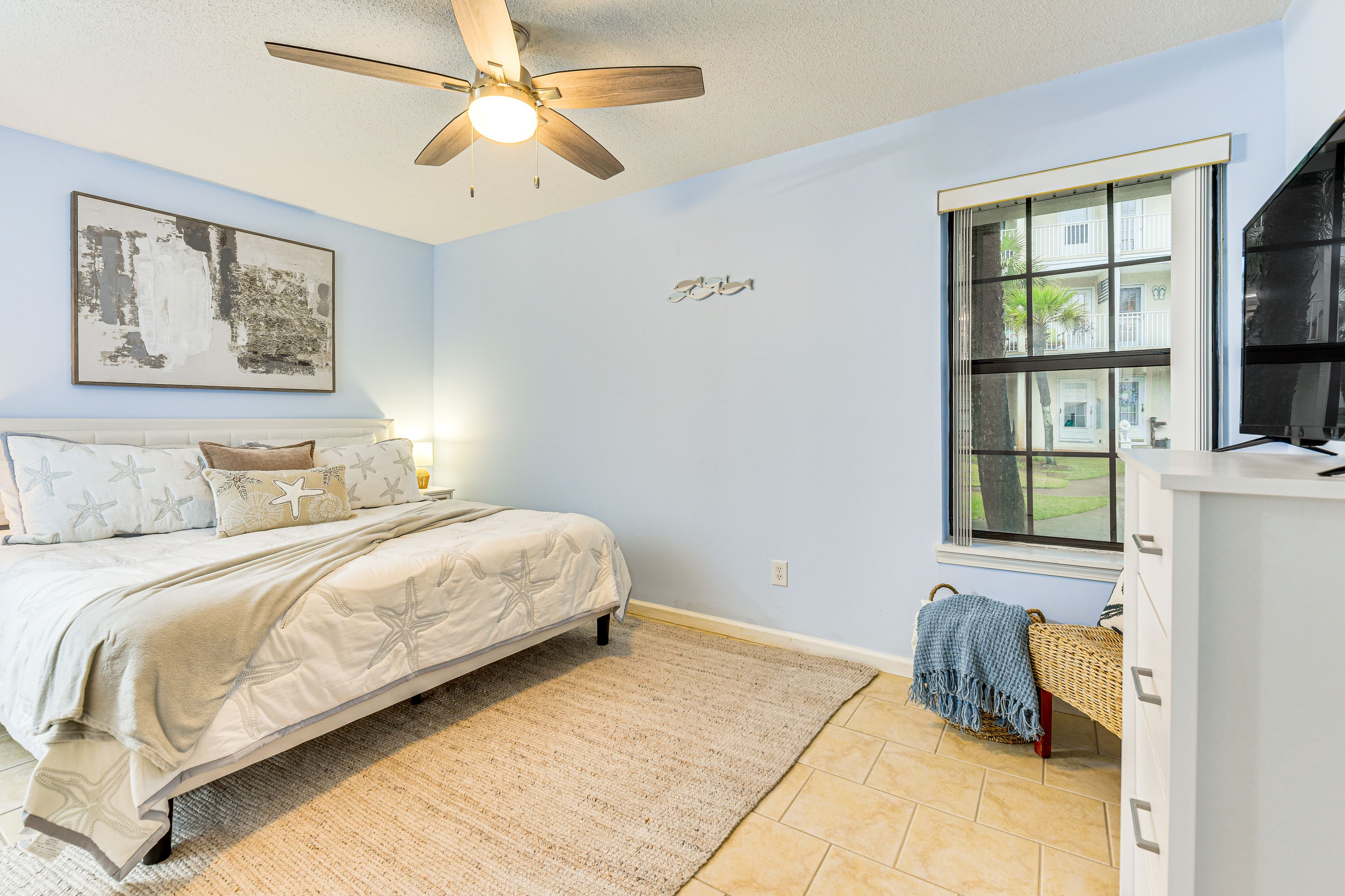 Unit 2 | Bedroom 3 | King Bed