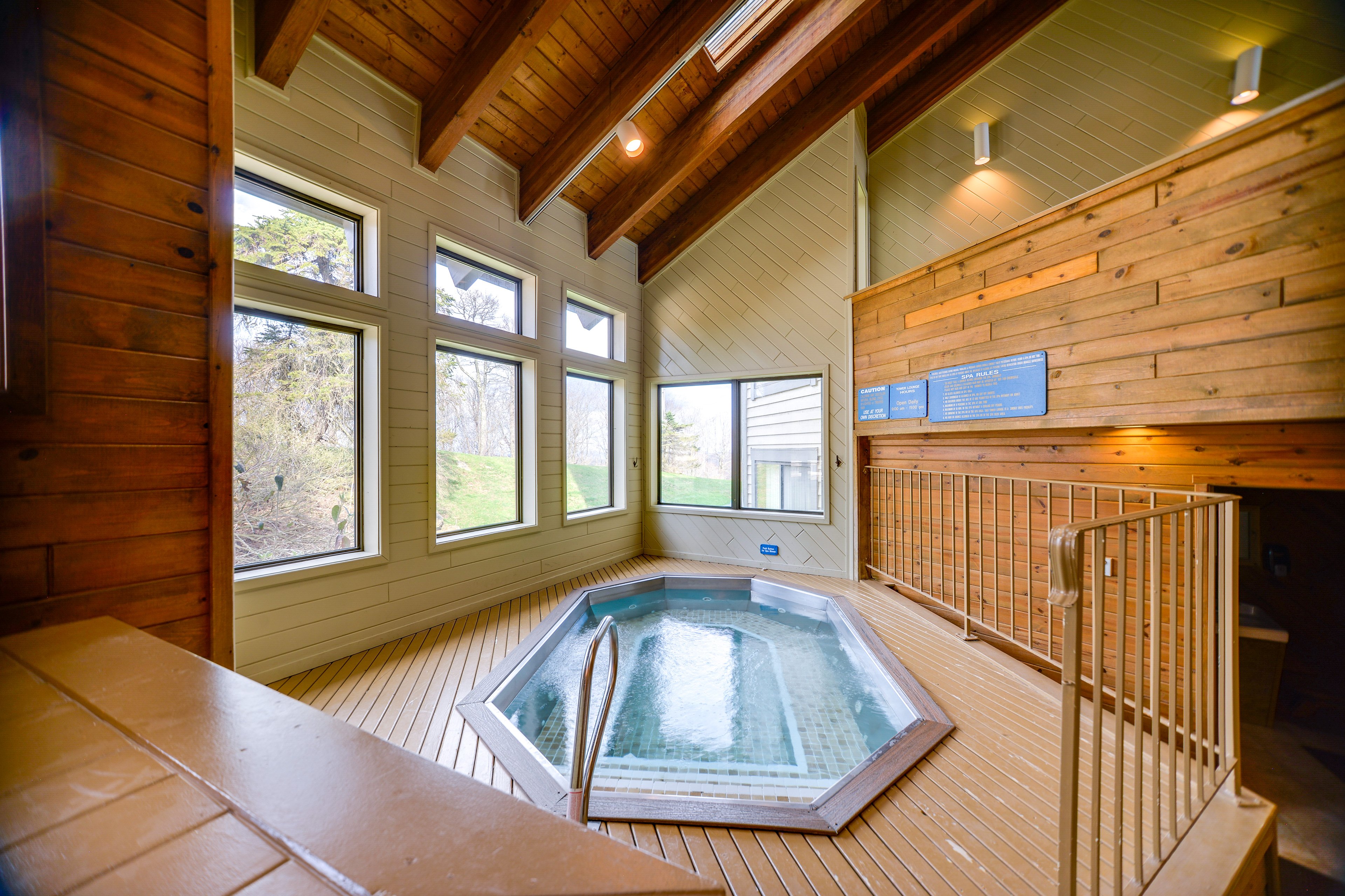 The Villages at Seven Springs Community Amenities | Hot Tub