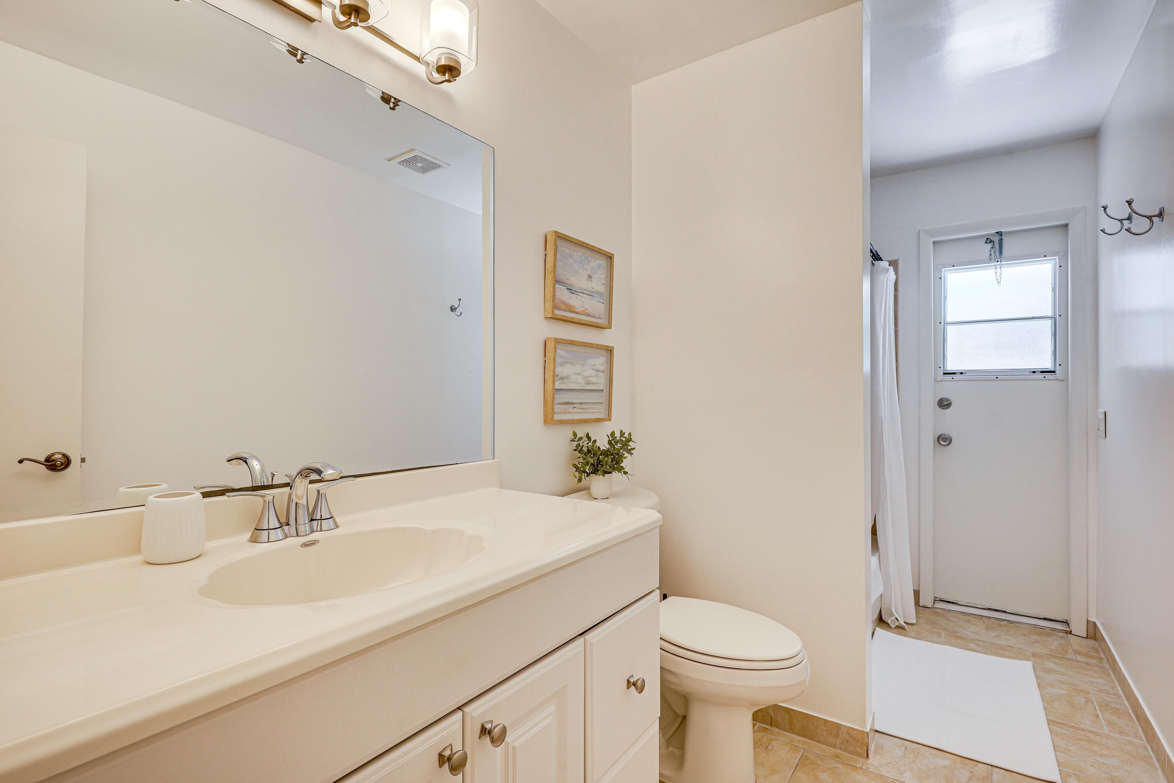 Full Bathroom