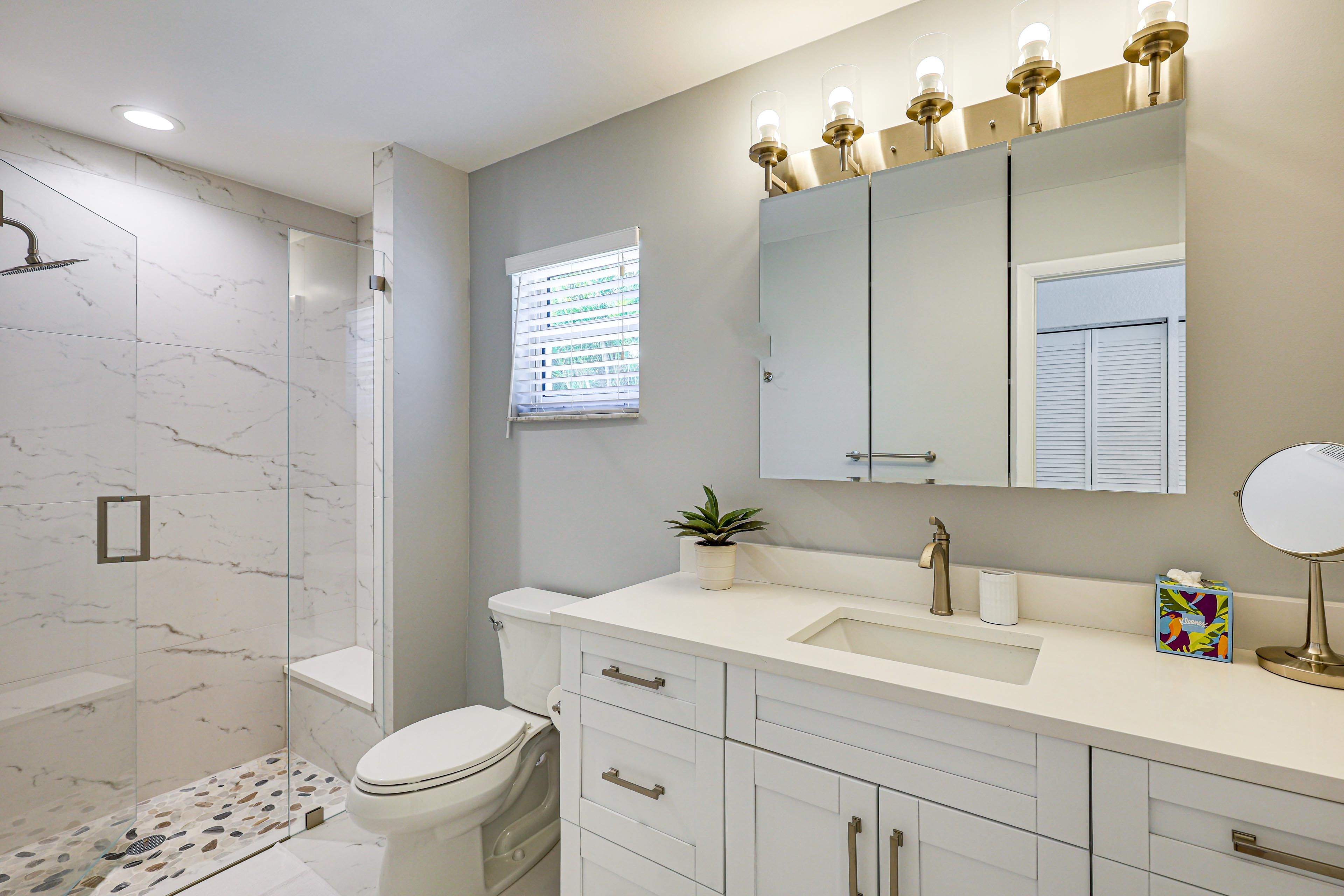 Full Bathroom