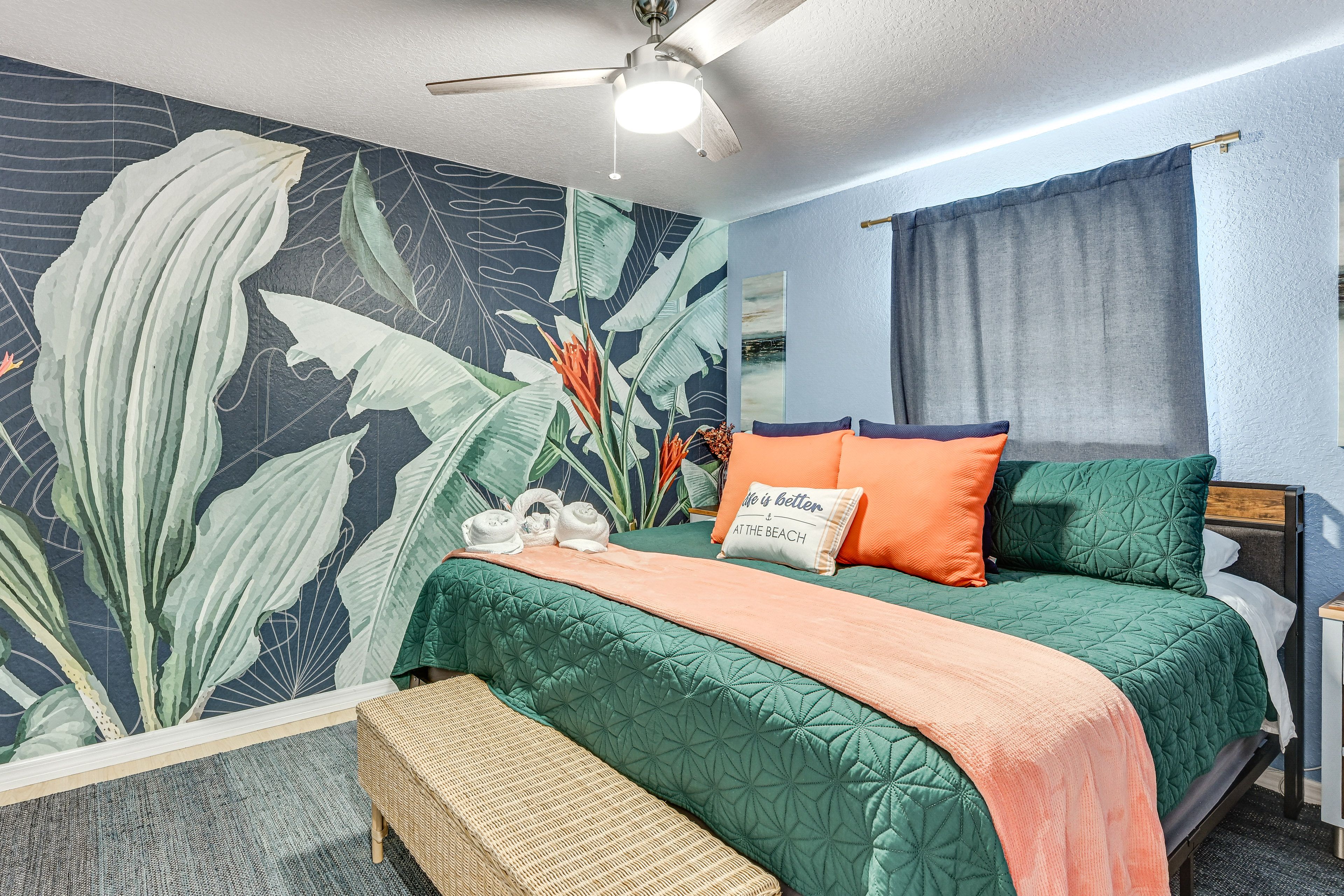 Bedroom 2 | King Bed
