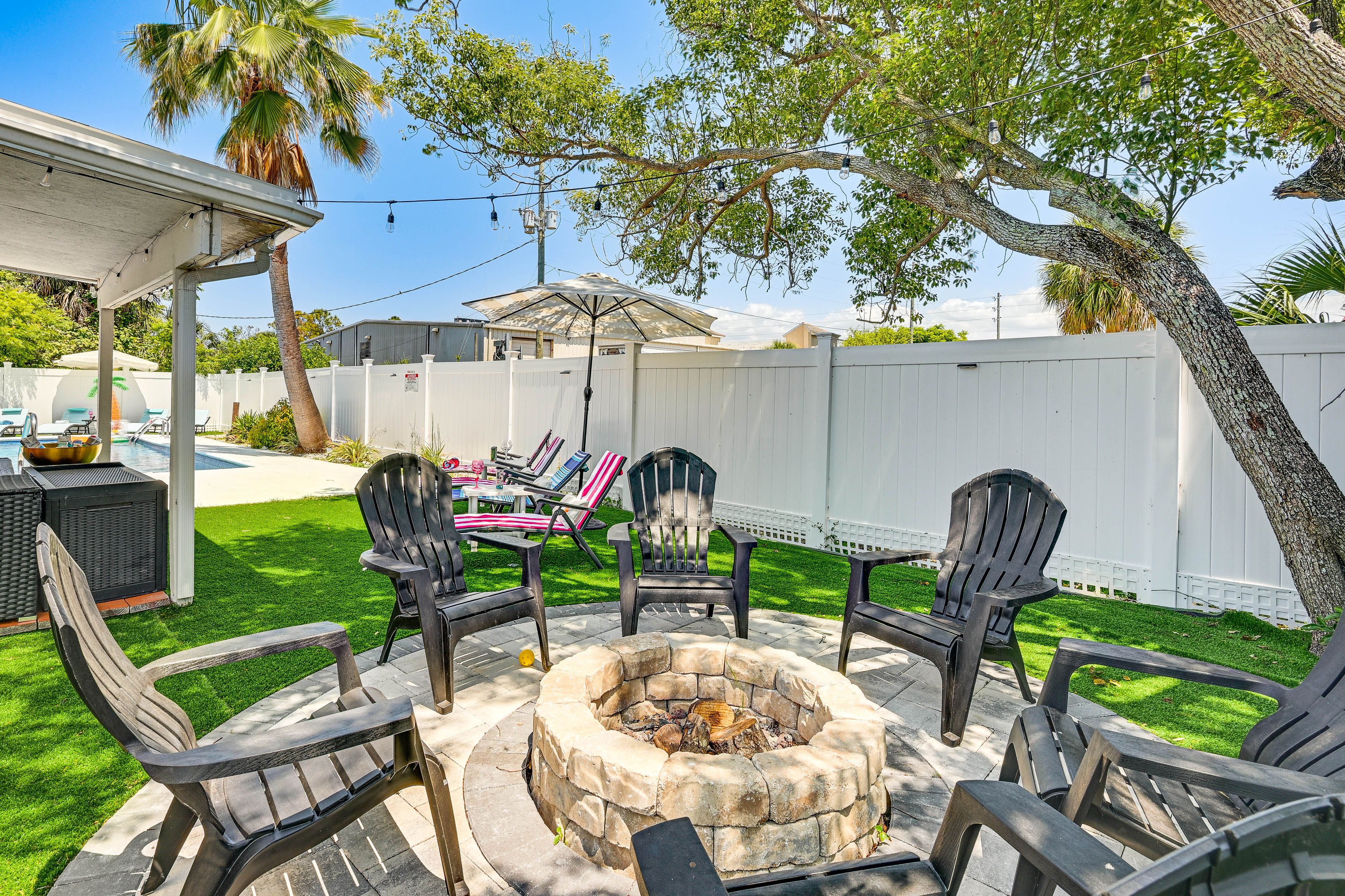 Backyard | Fire Pit | Covered Patio