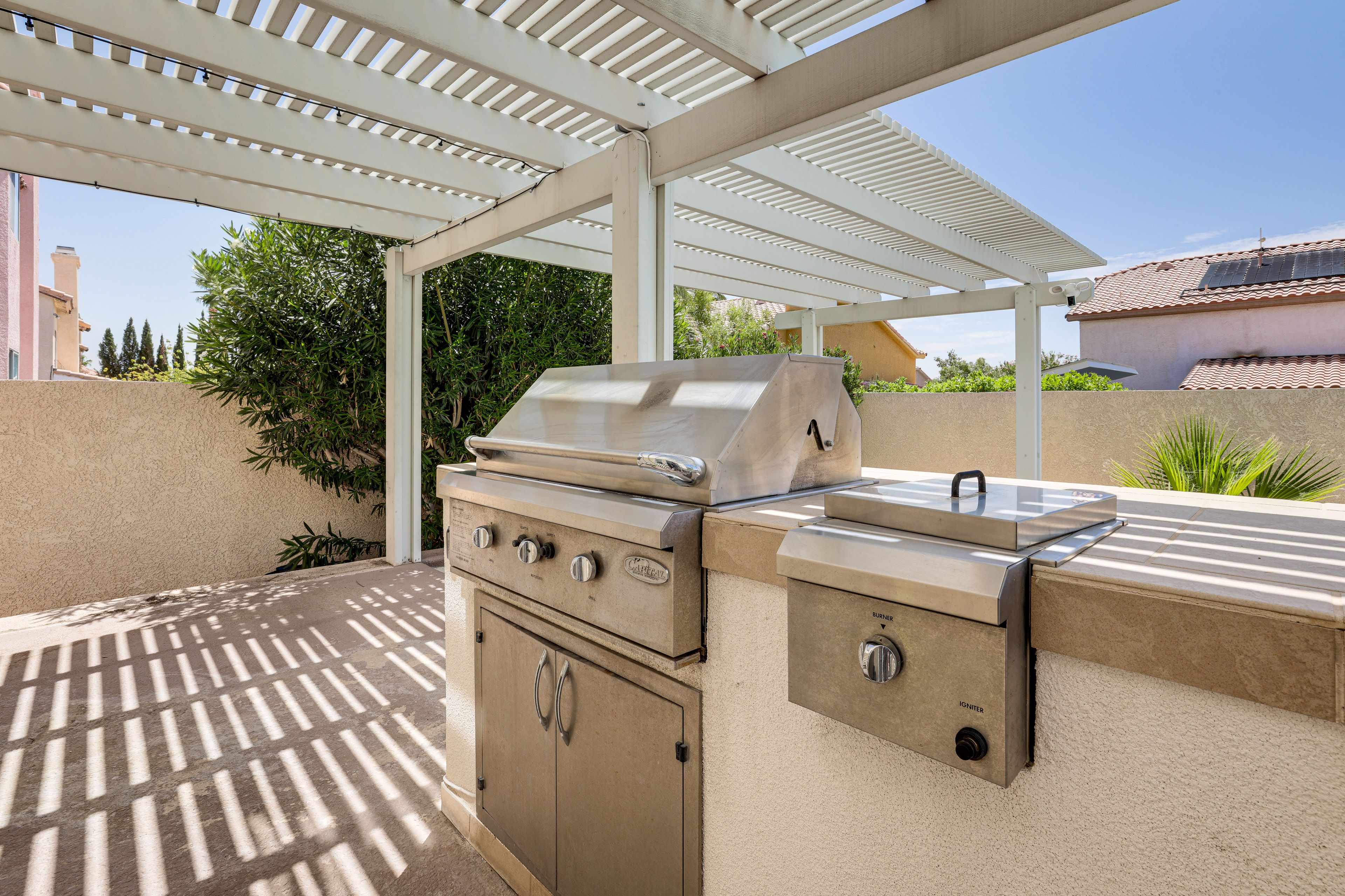 Outdoor Kitchen