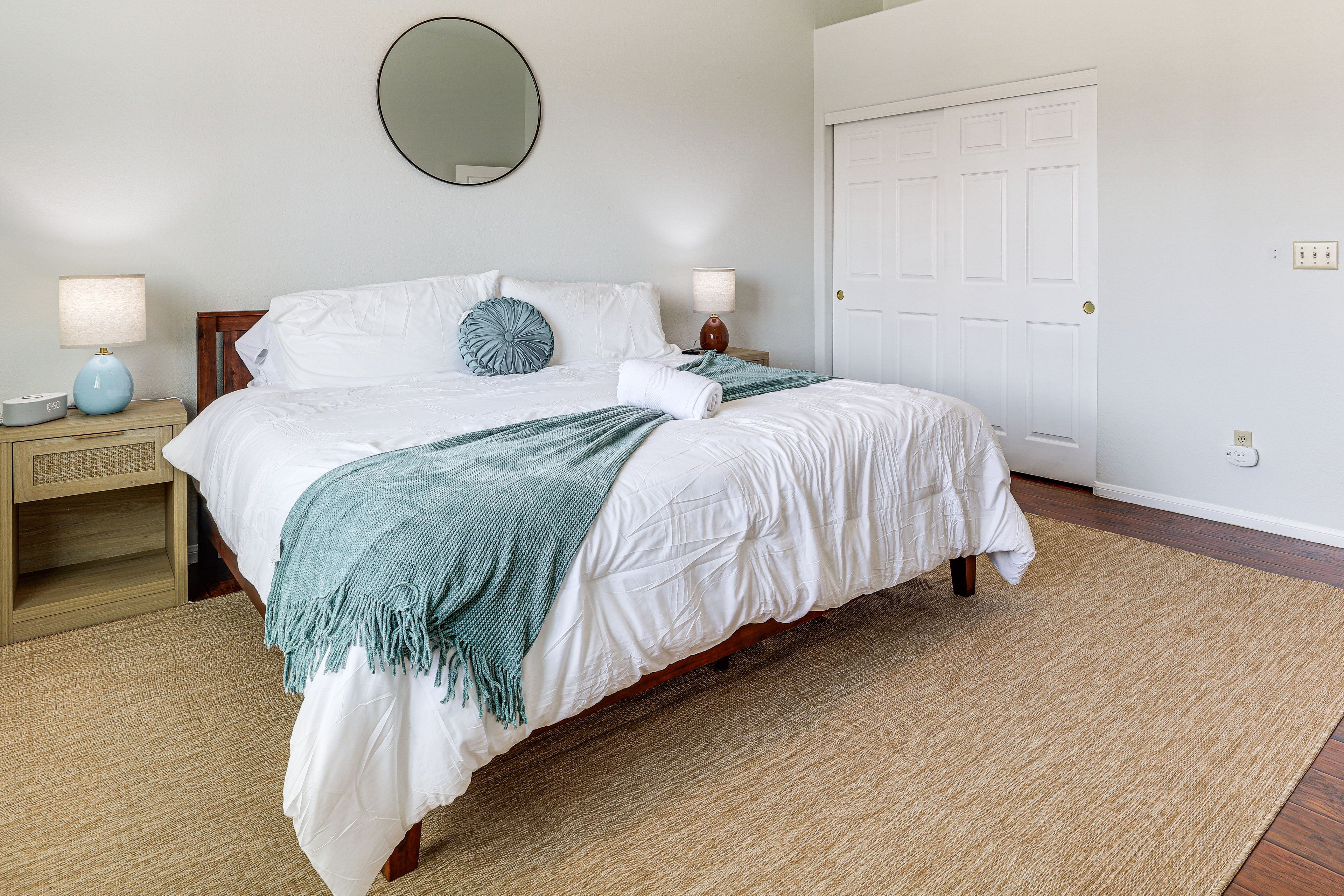 Bedroom 2 | King Bed | 2nd Floor