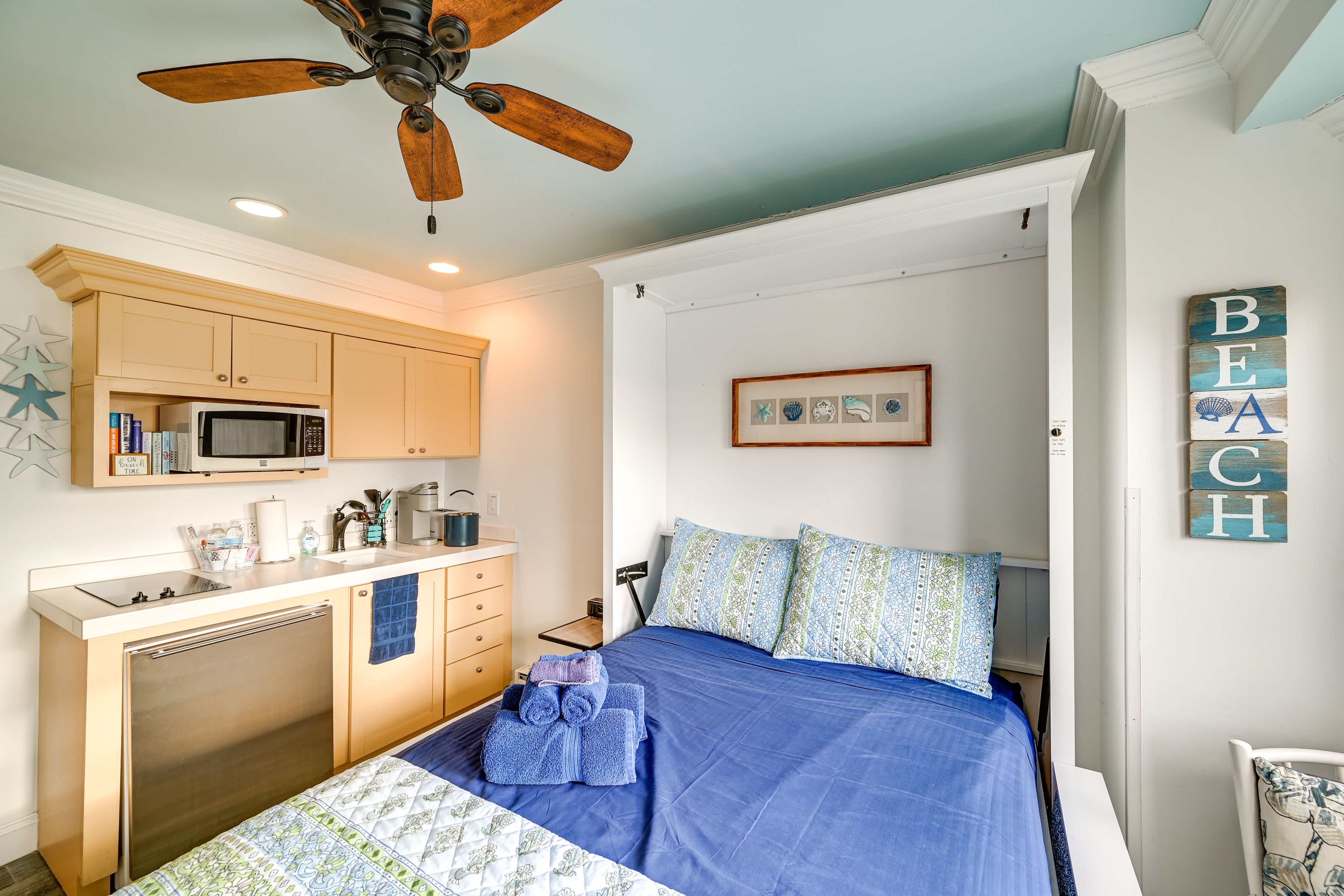 Studio 3 | Full Murphy Bed (Converts to Sofa)