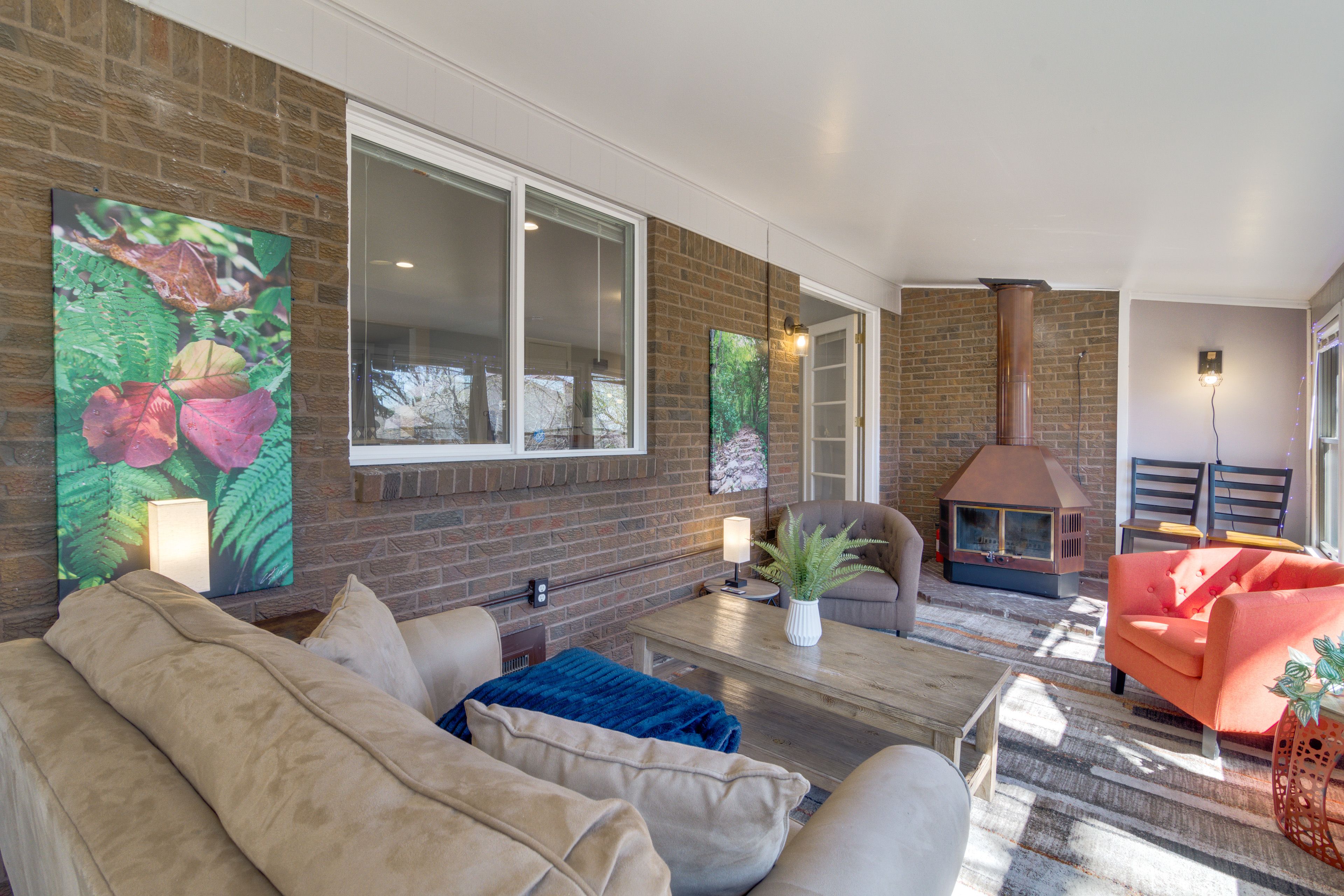 Sunroom | Twin Sleeper Sofa | Upper Level