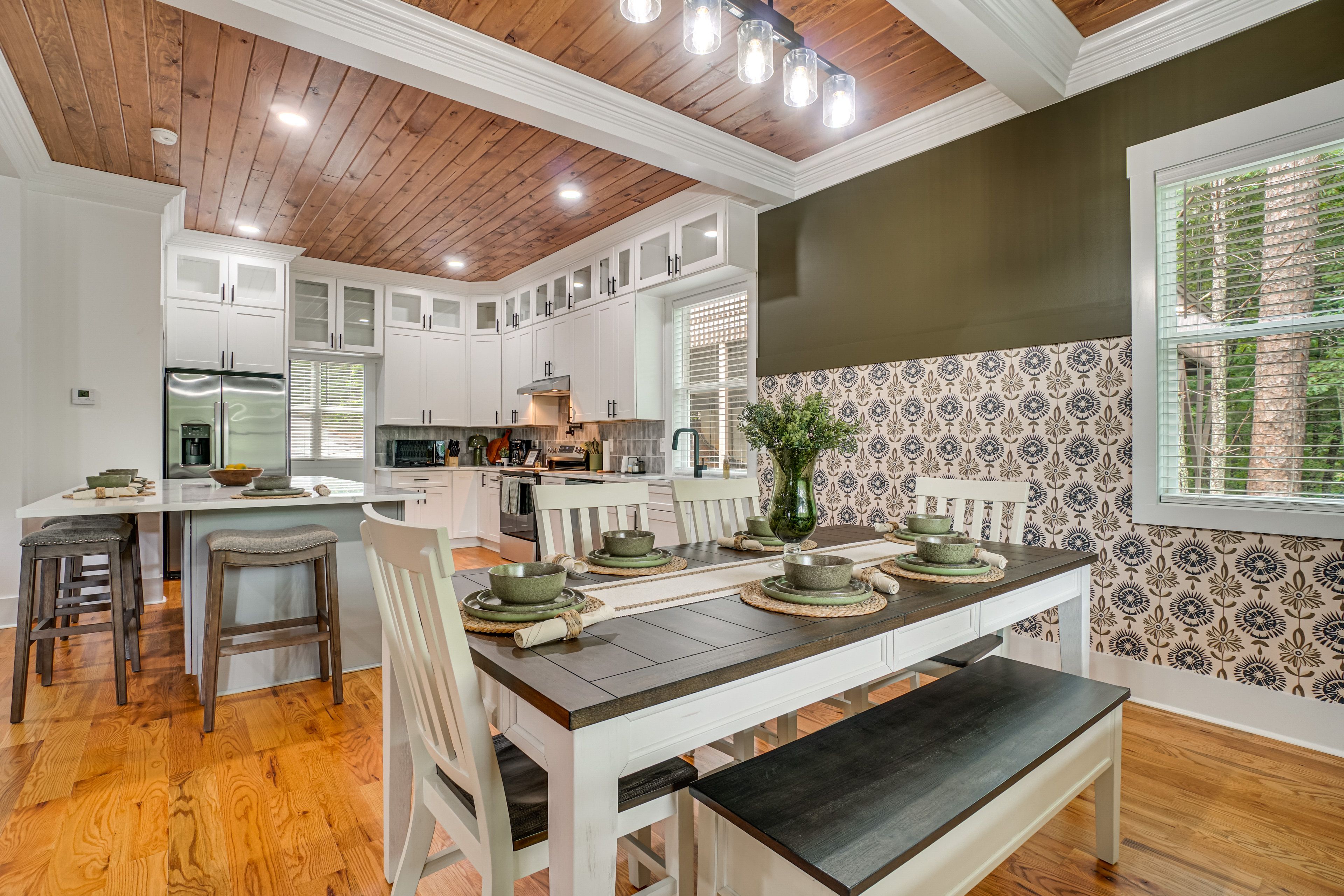 Kitchen | Dining