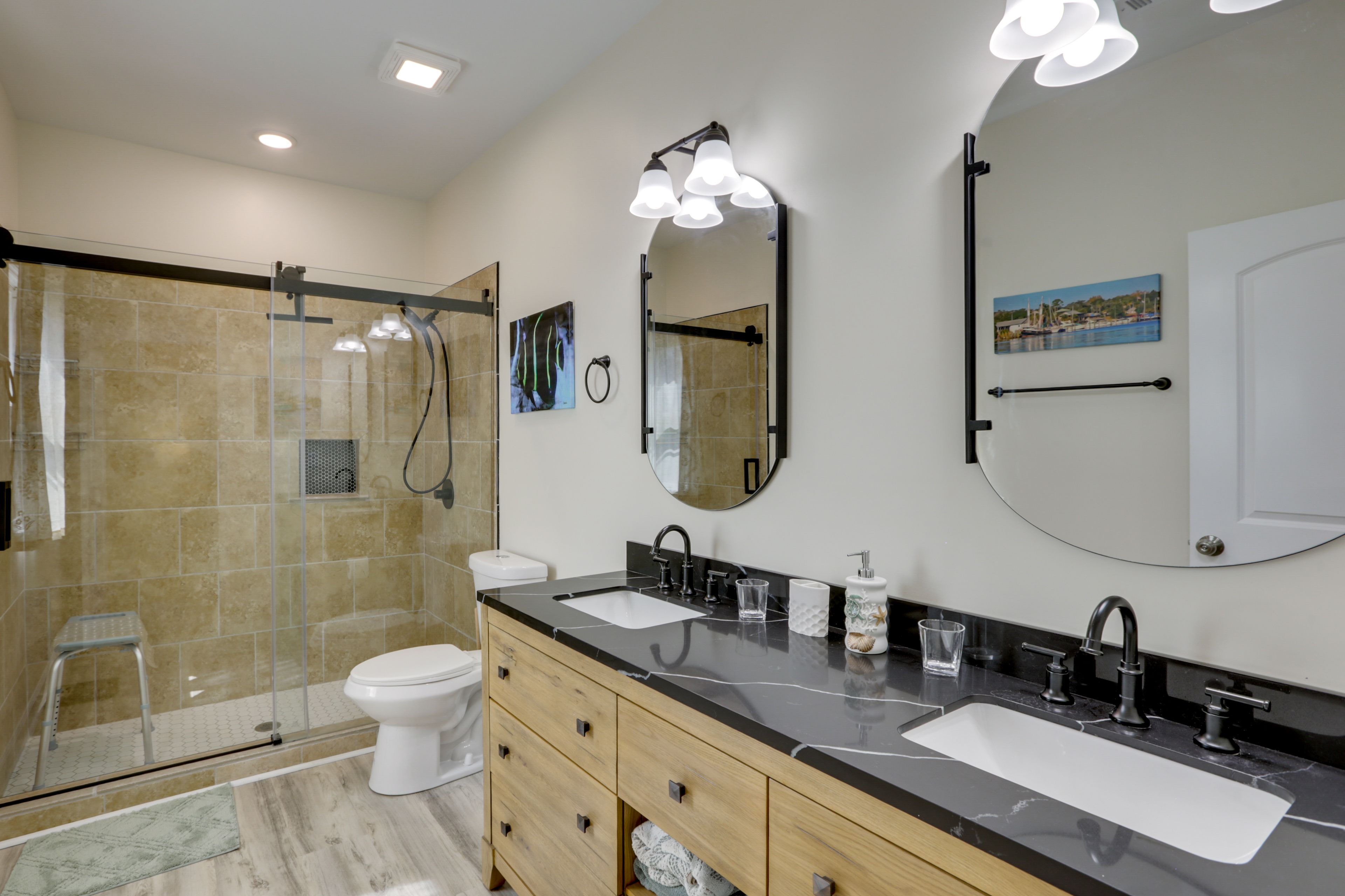 En-Suite Bathroom
