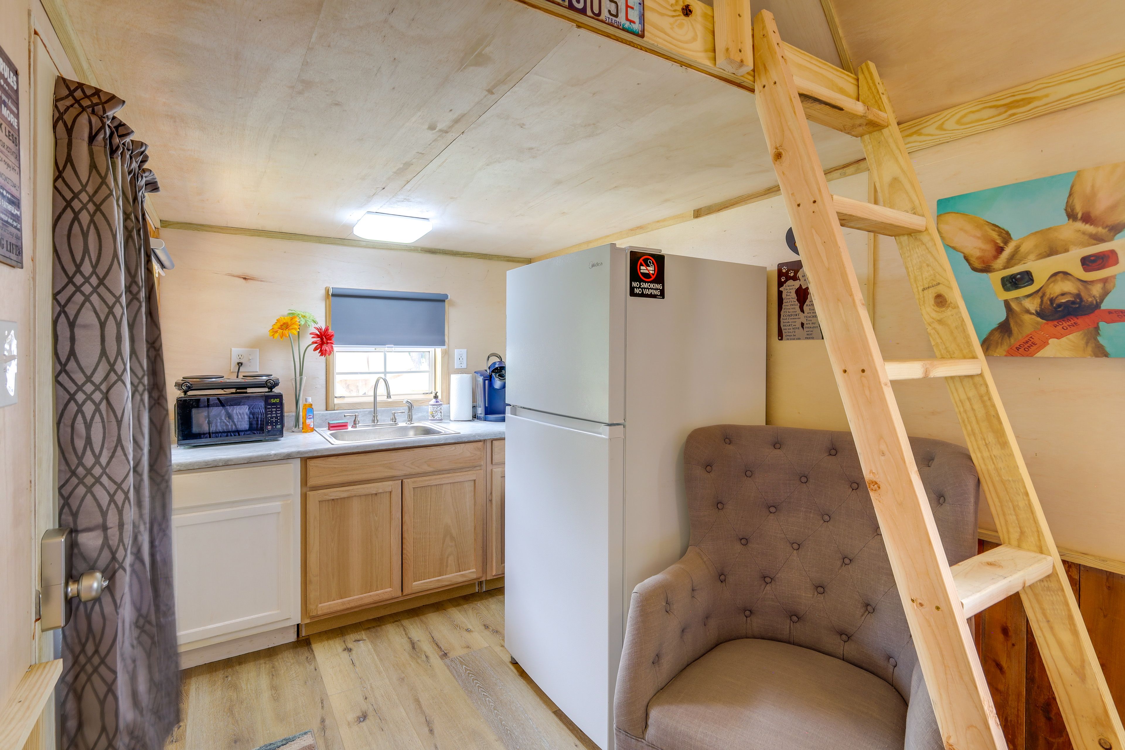Studio | Kitchenette