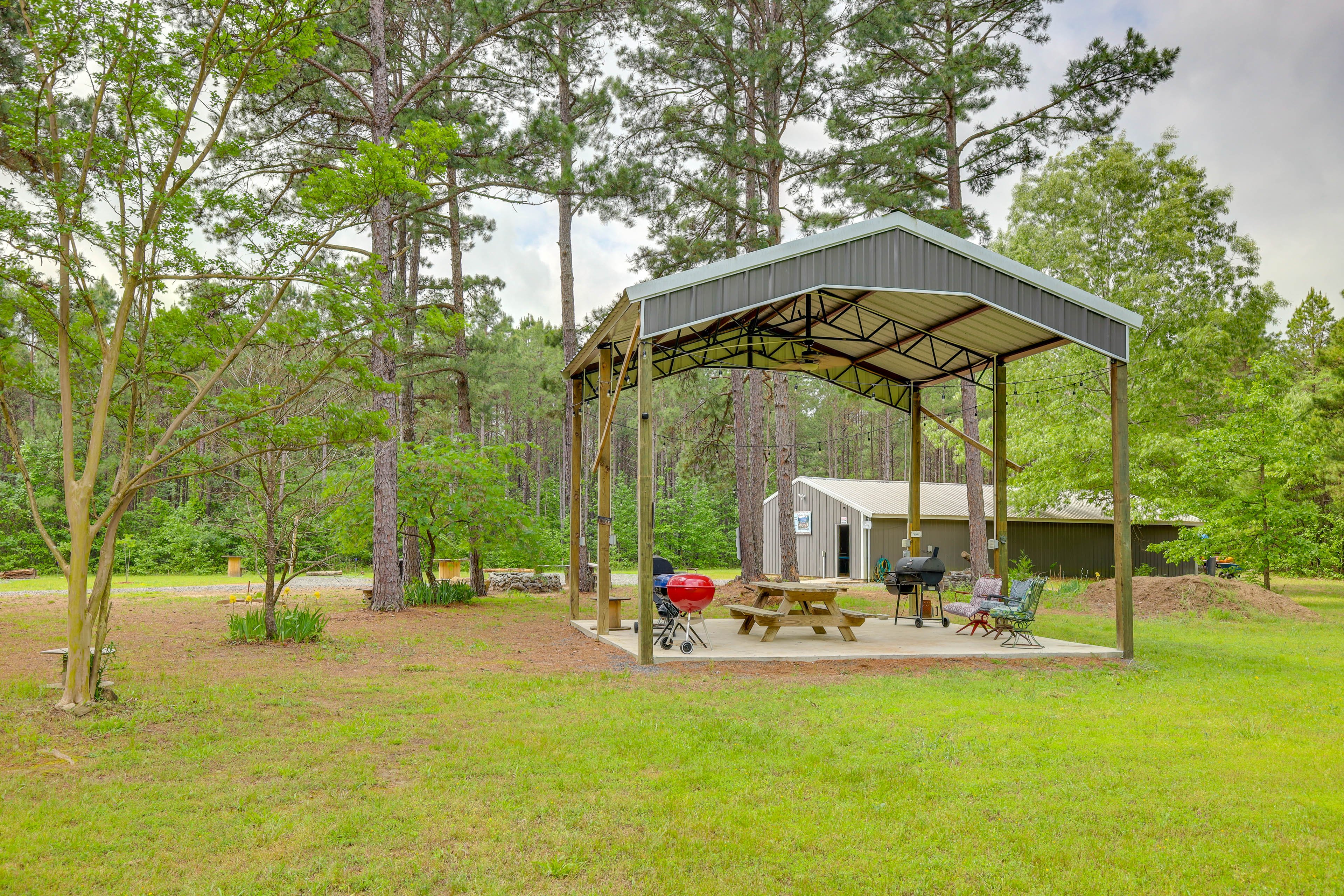 Secluded SkiView Lake Cottages | Community Amenities