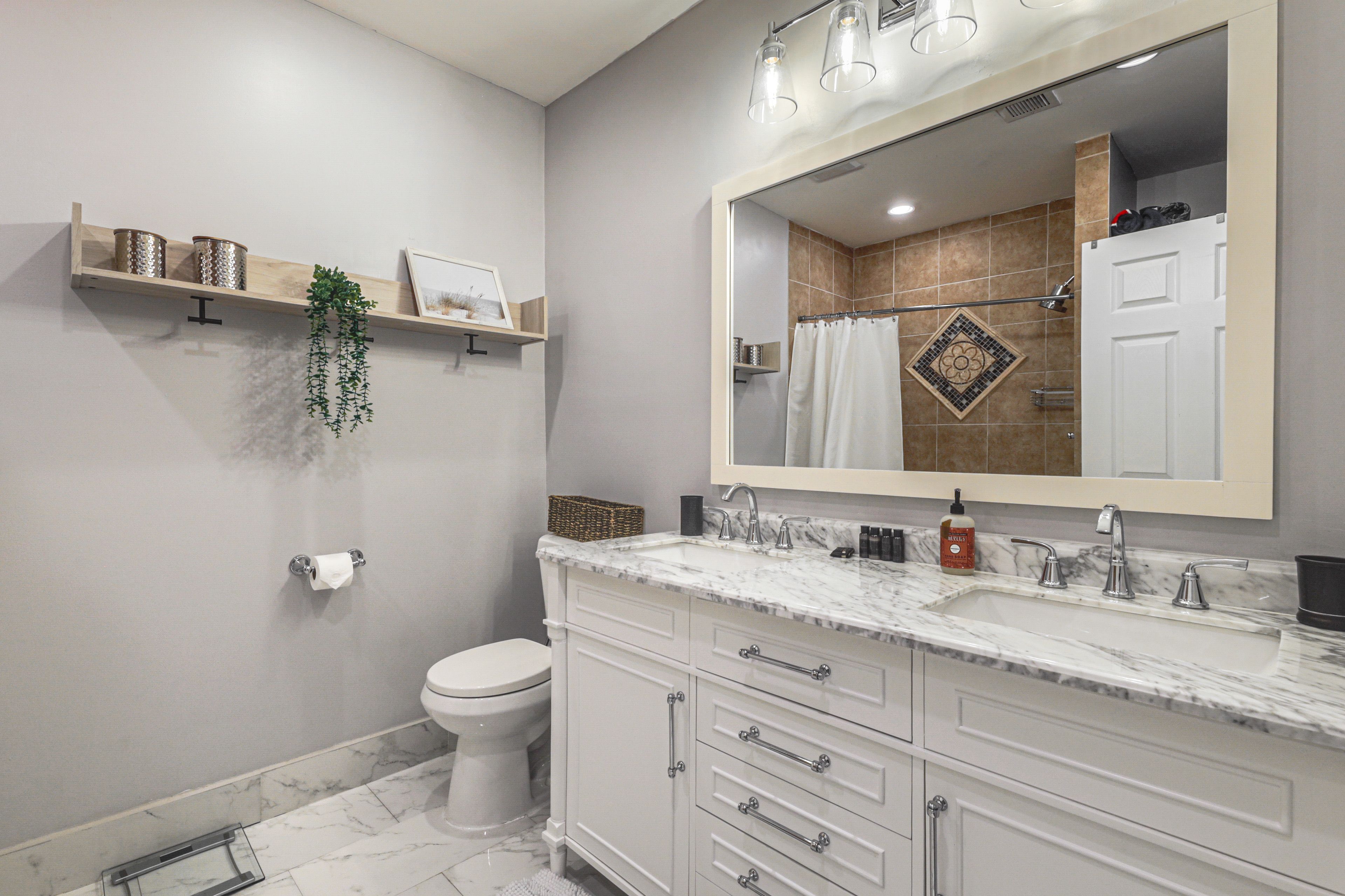 Full Bathroom