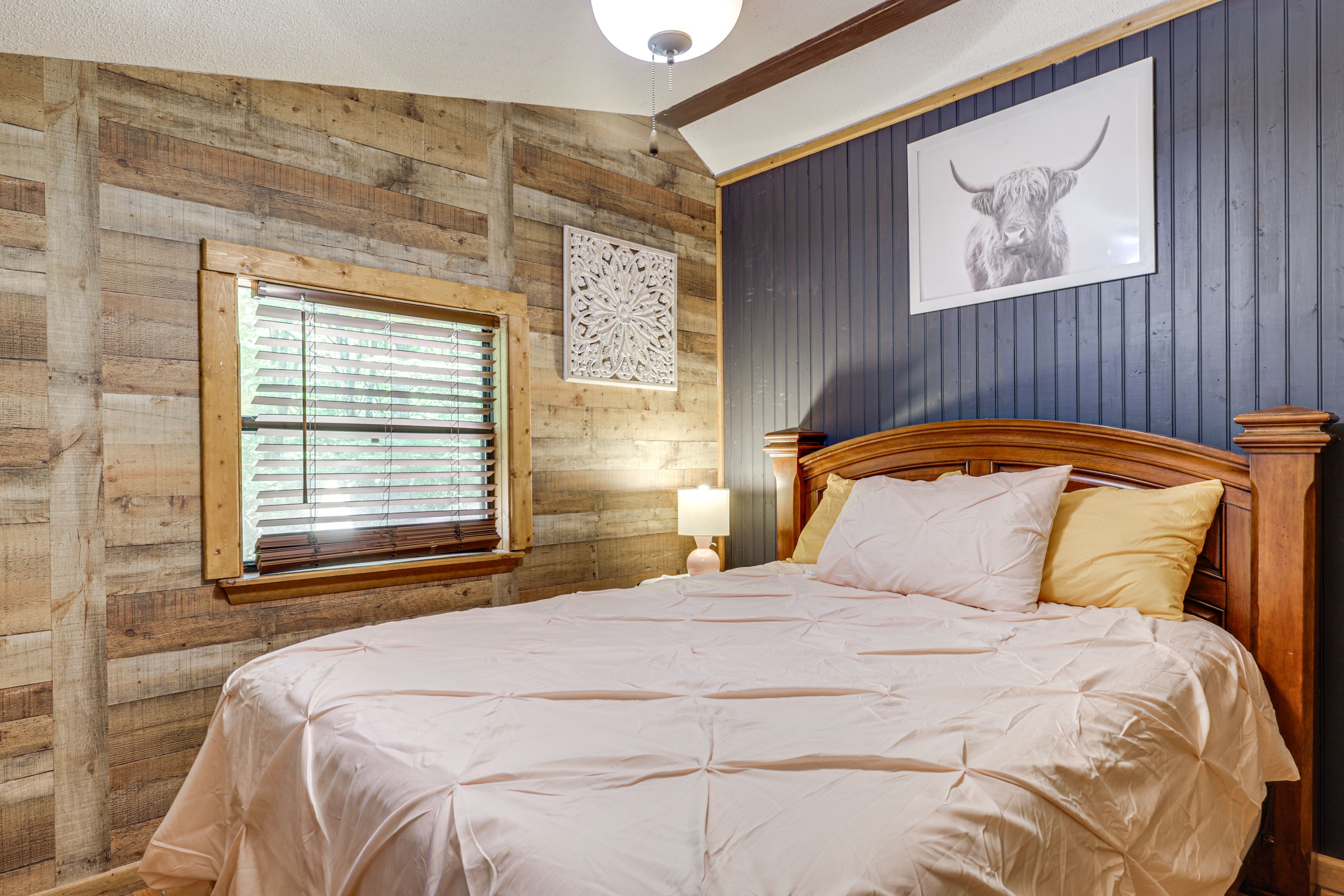 Bedroom 3 | Queen Bed | 2nd Floor