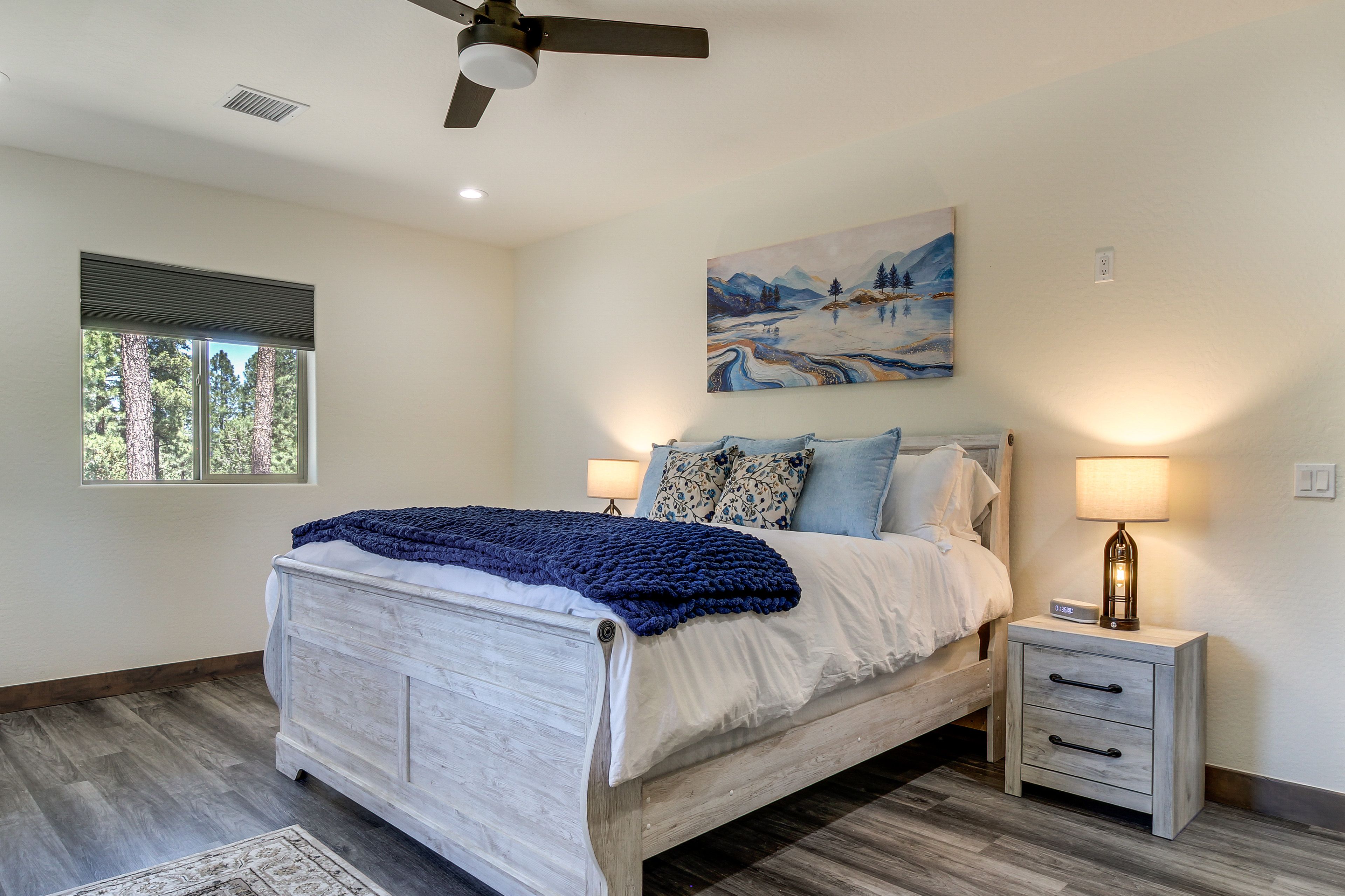 Bedroom 1 | King Bed