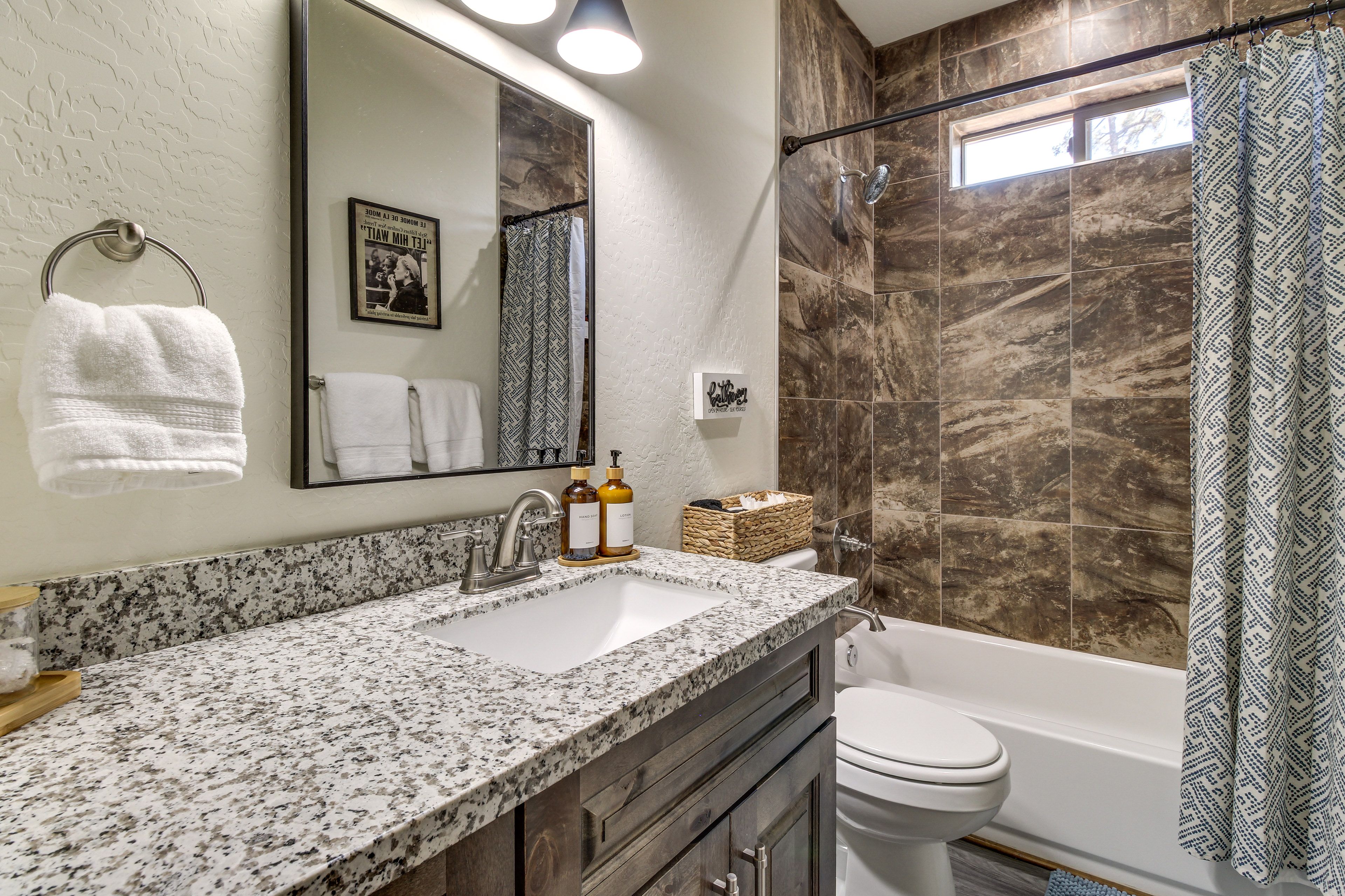 Full Bathroom