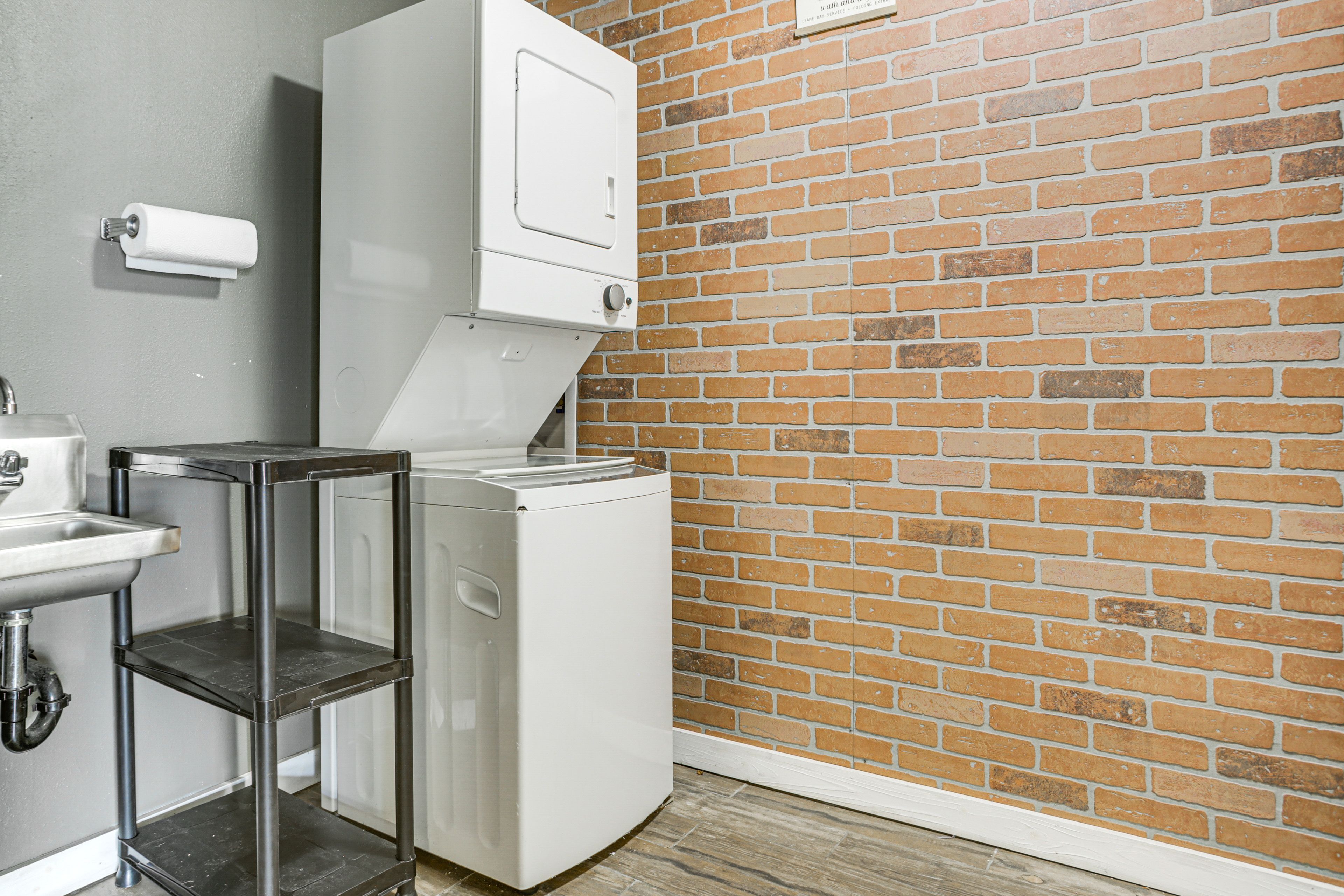 Carriage House | Washer & Dryer