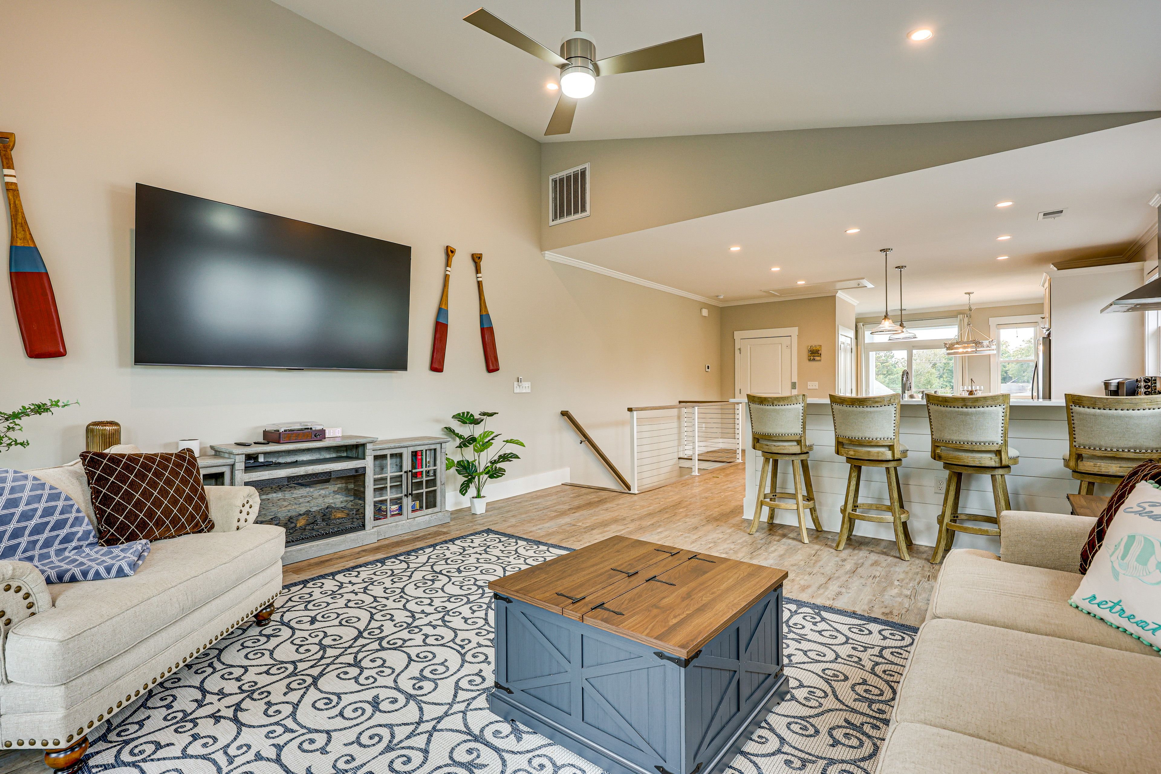 Unit 2A | Living Room