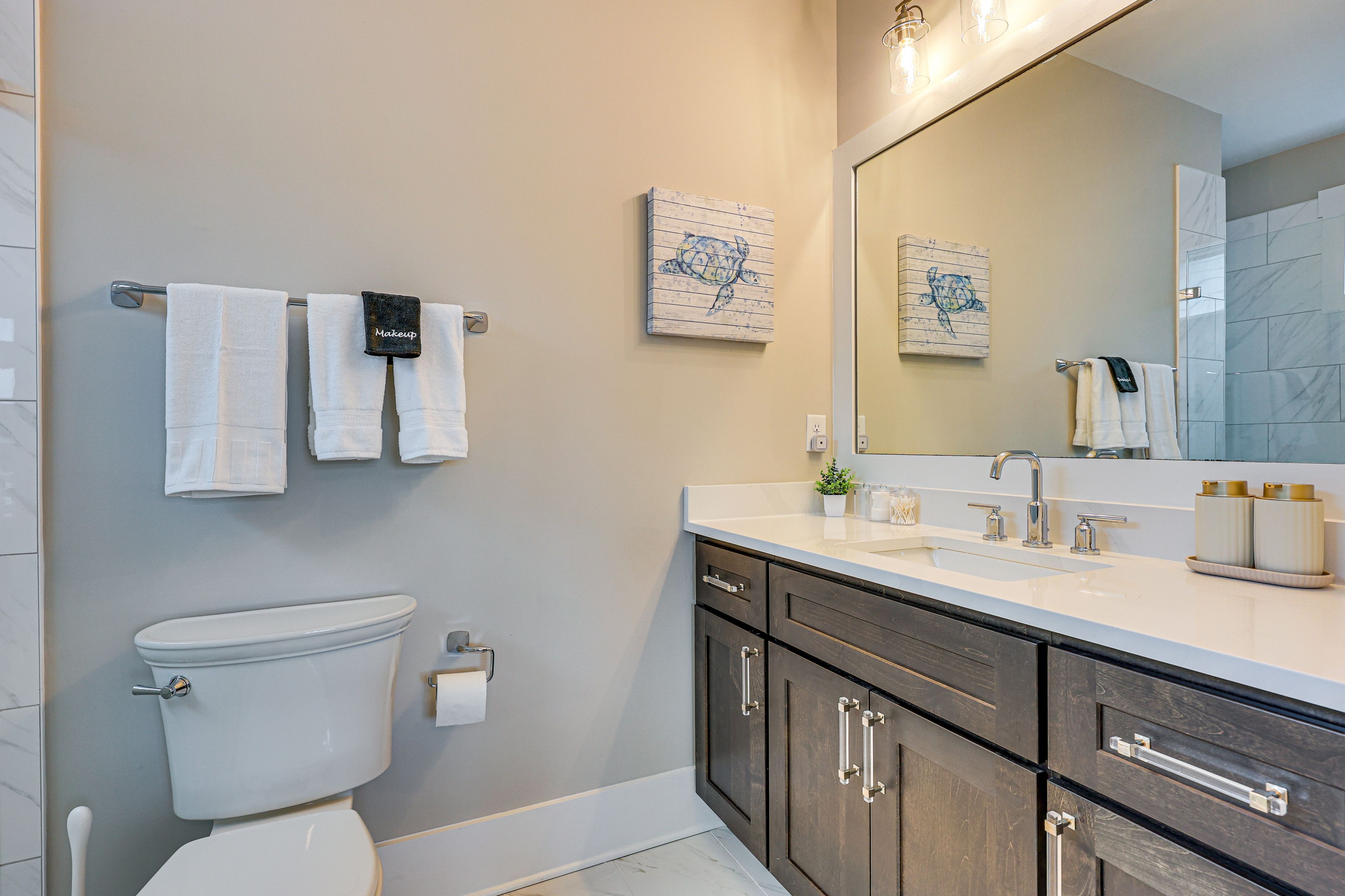 Full Bath | 4th Floor