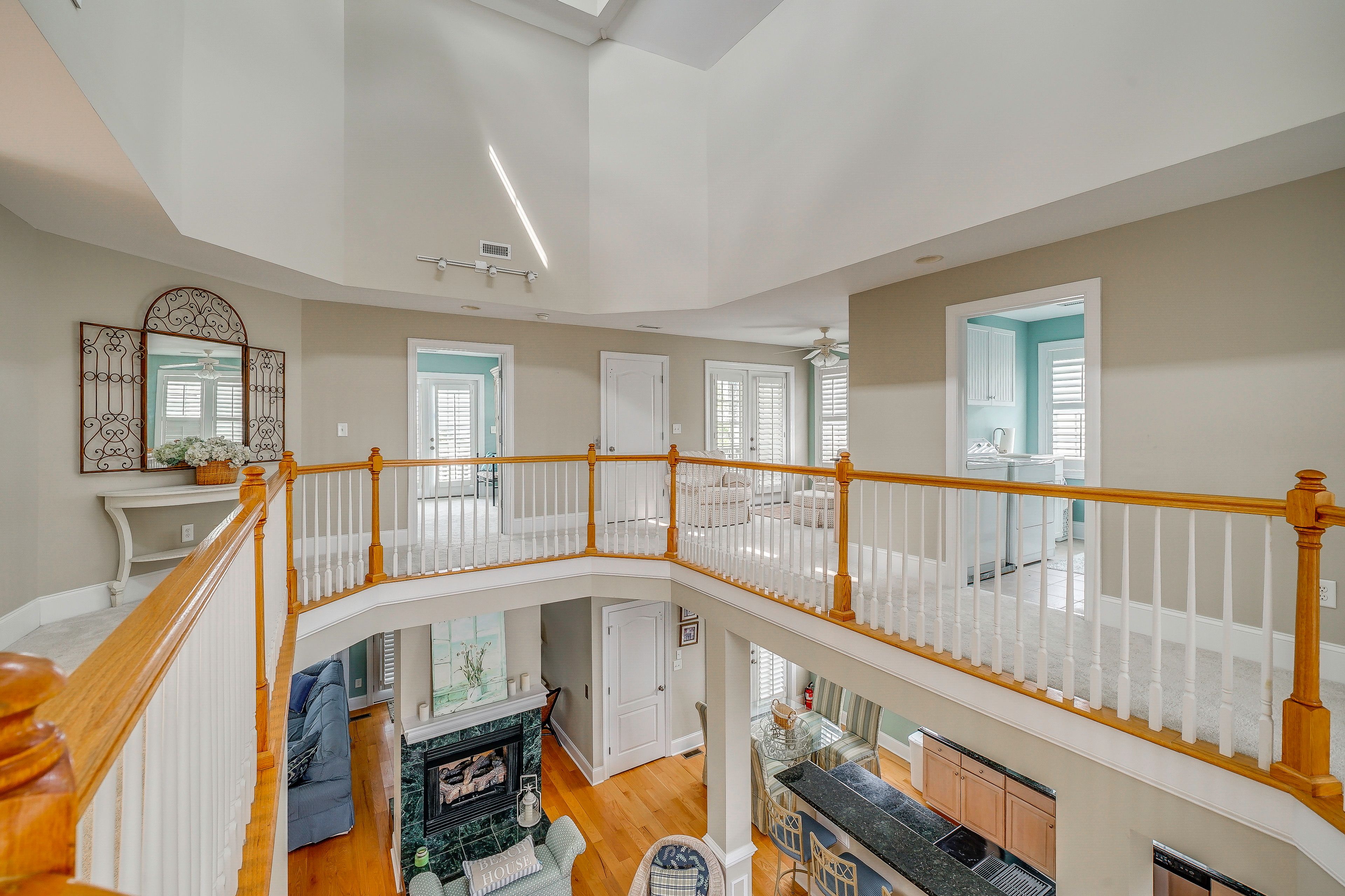 Upper Level Landing