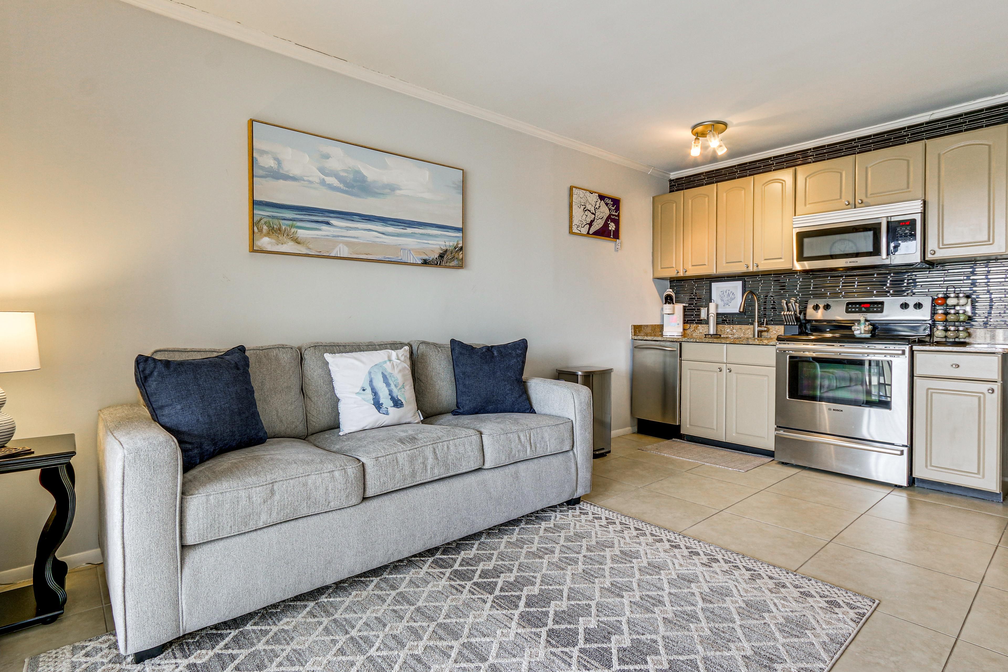Interior | Open Floor Plan | Free WiFi