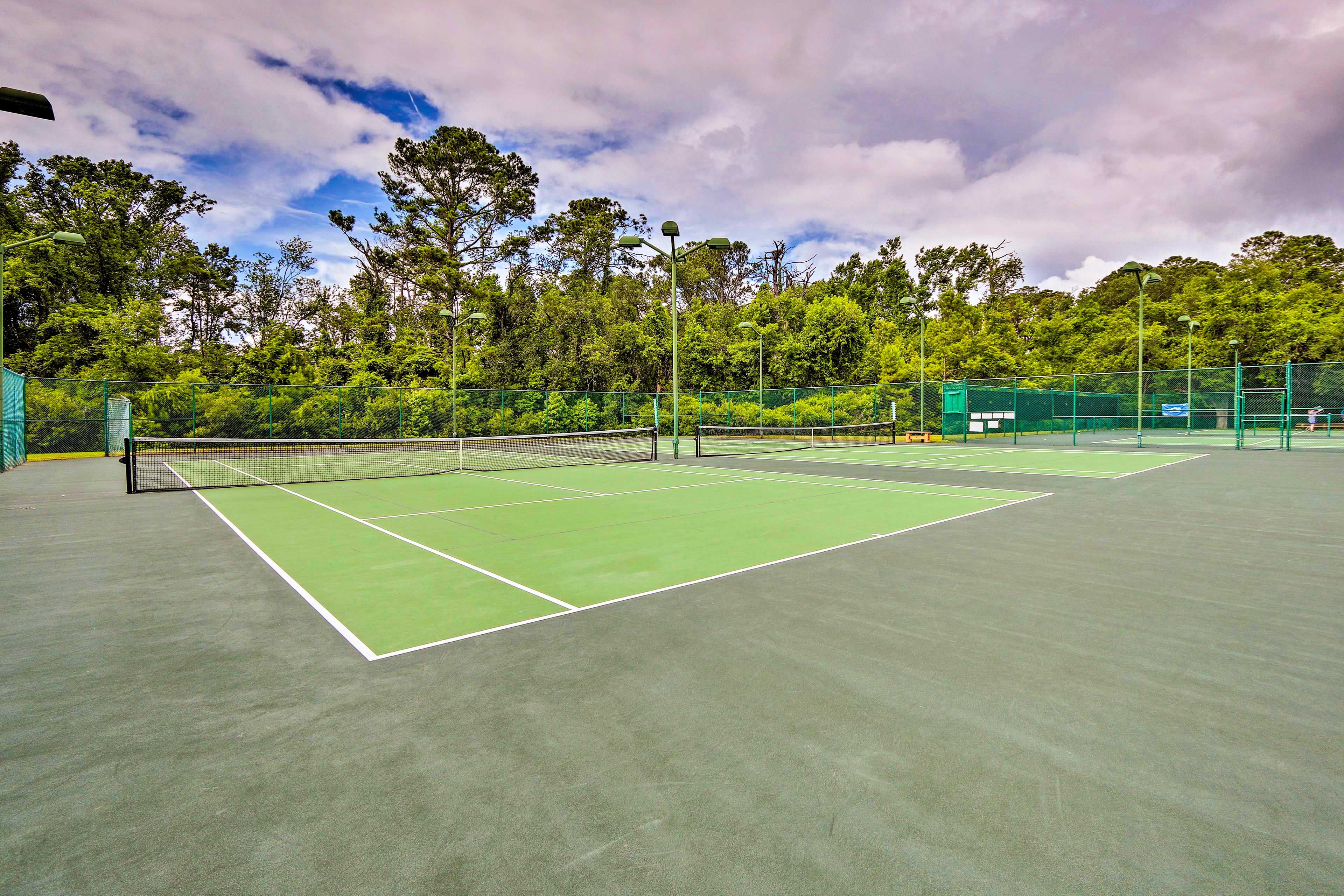 Community Amenities | Tennis Courts | Playground