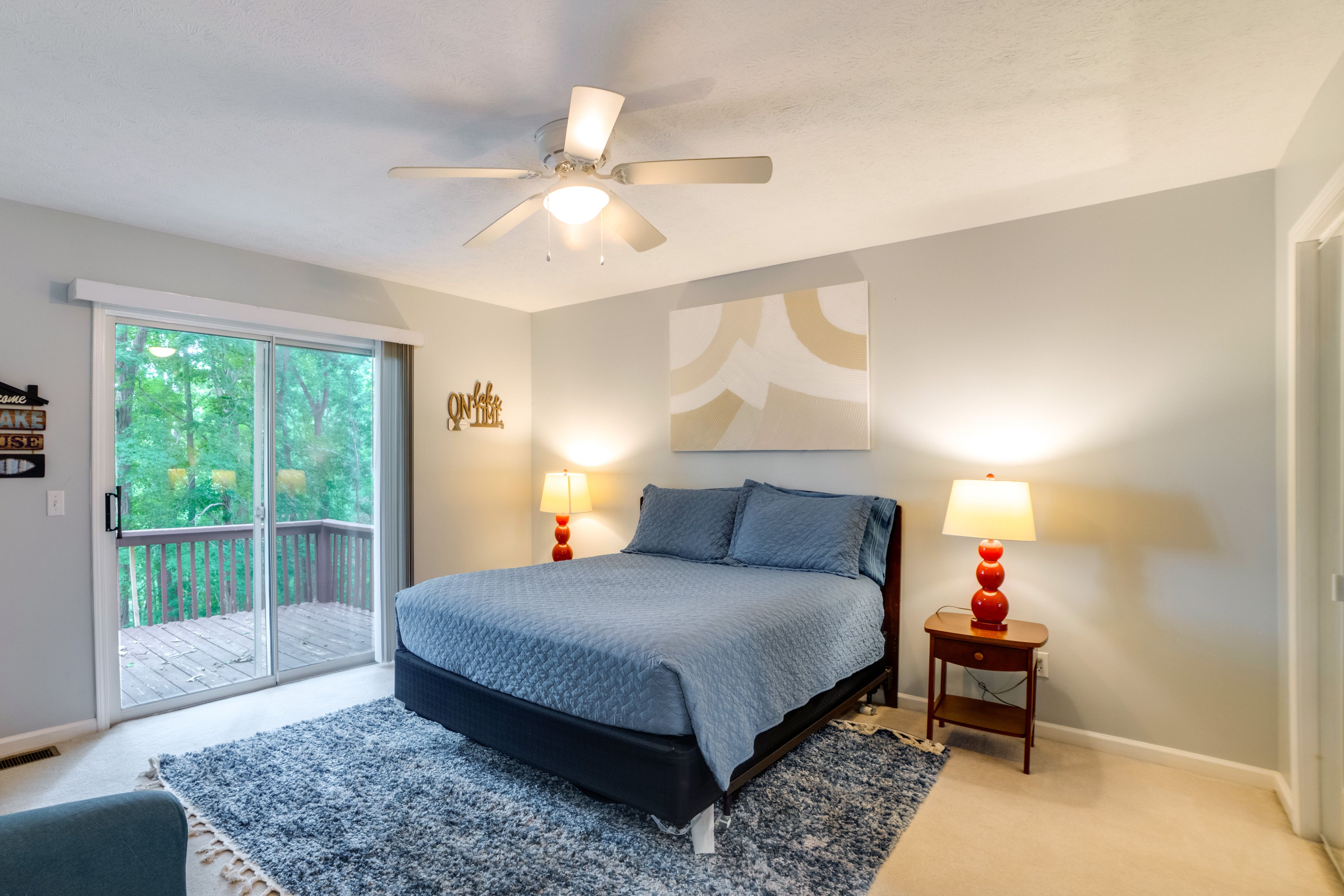 Bedroom 1 | Queen Bed | Main Level