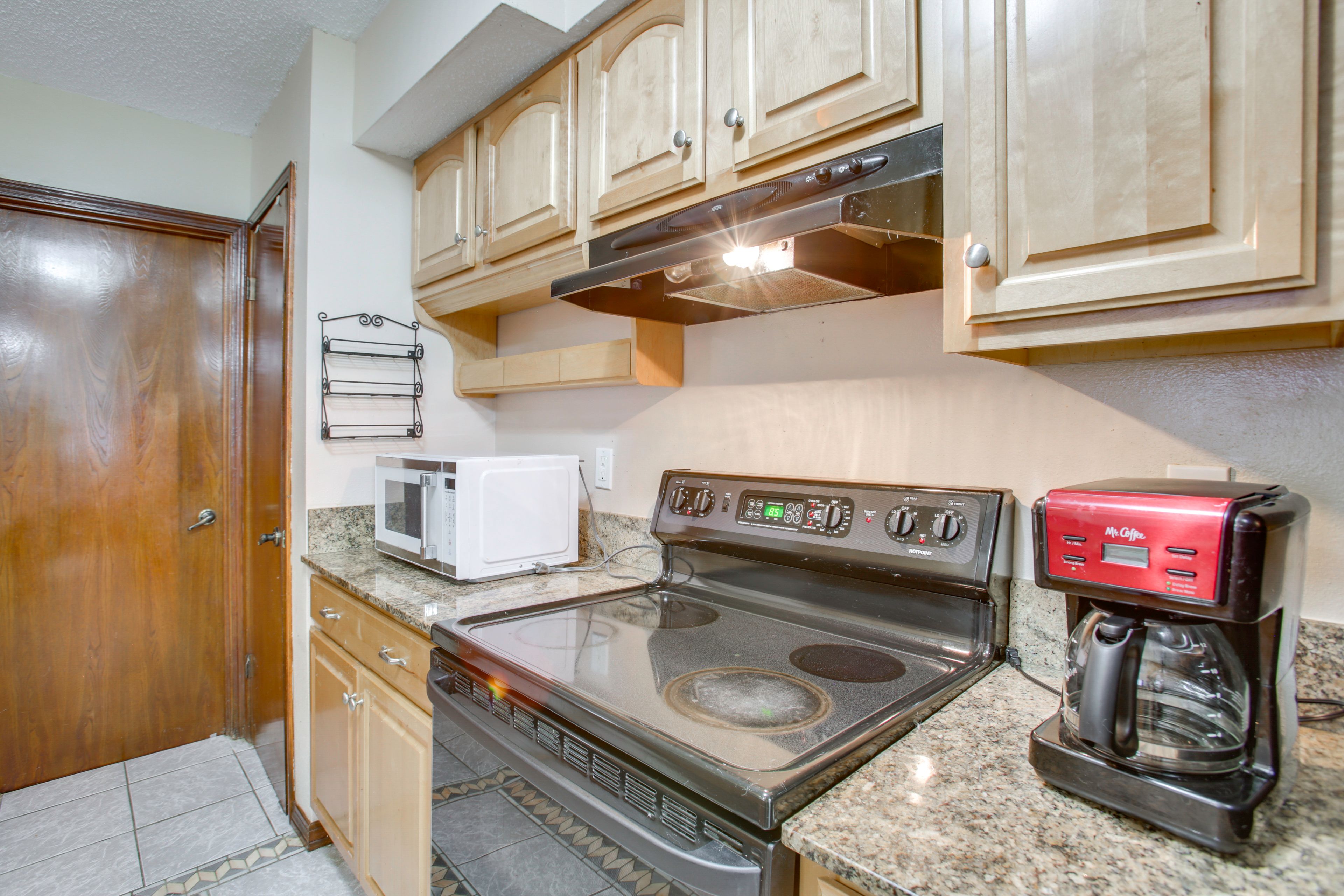 Kitchen | Refrigerator | 1st Floor