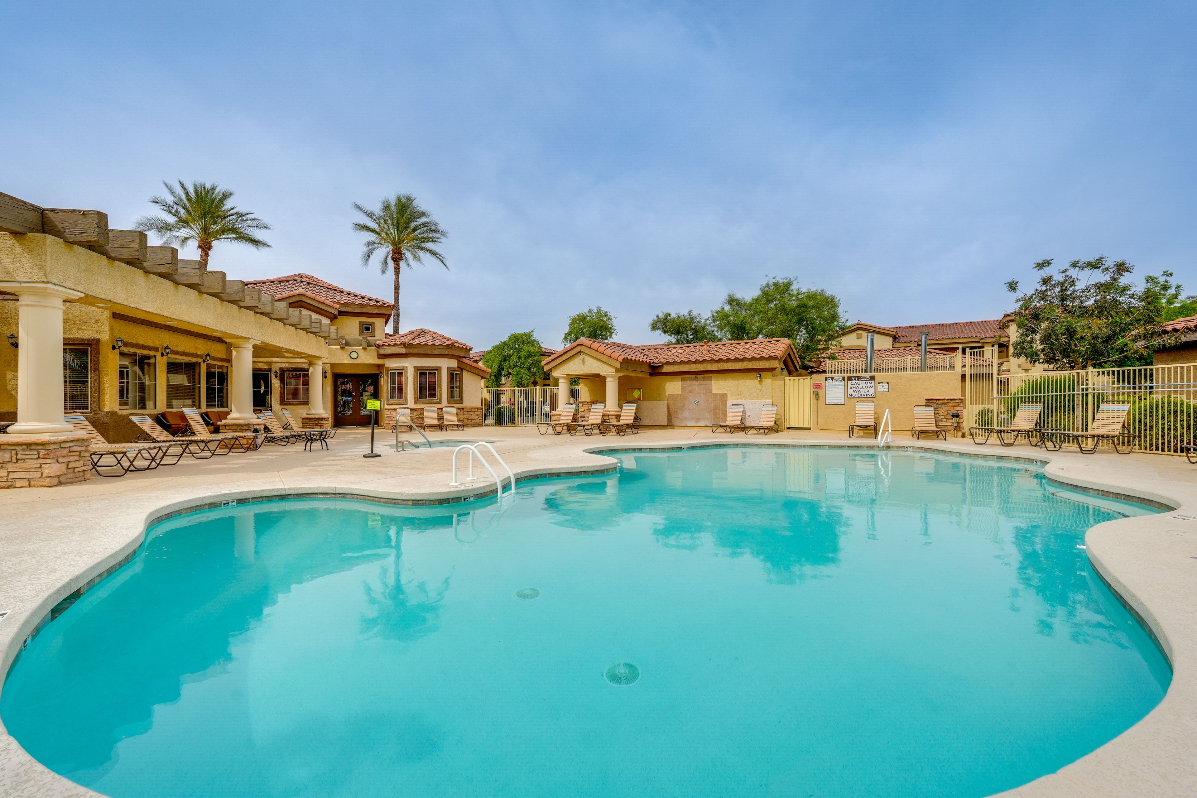 Coyote Landing Condos | Community Amenities