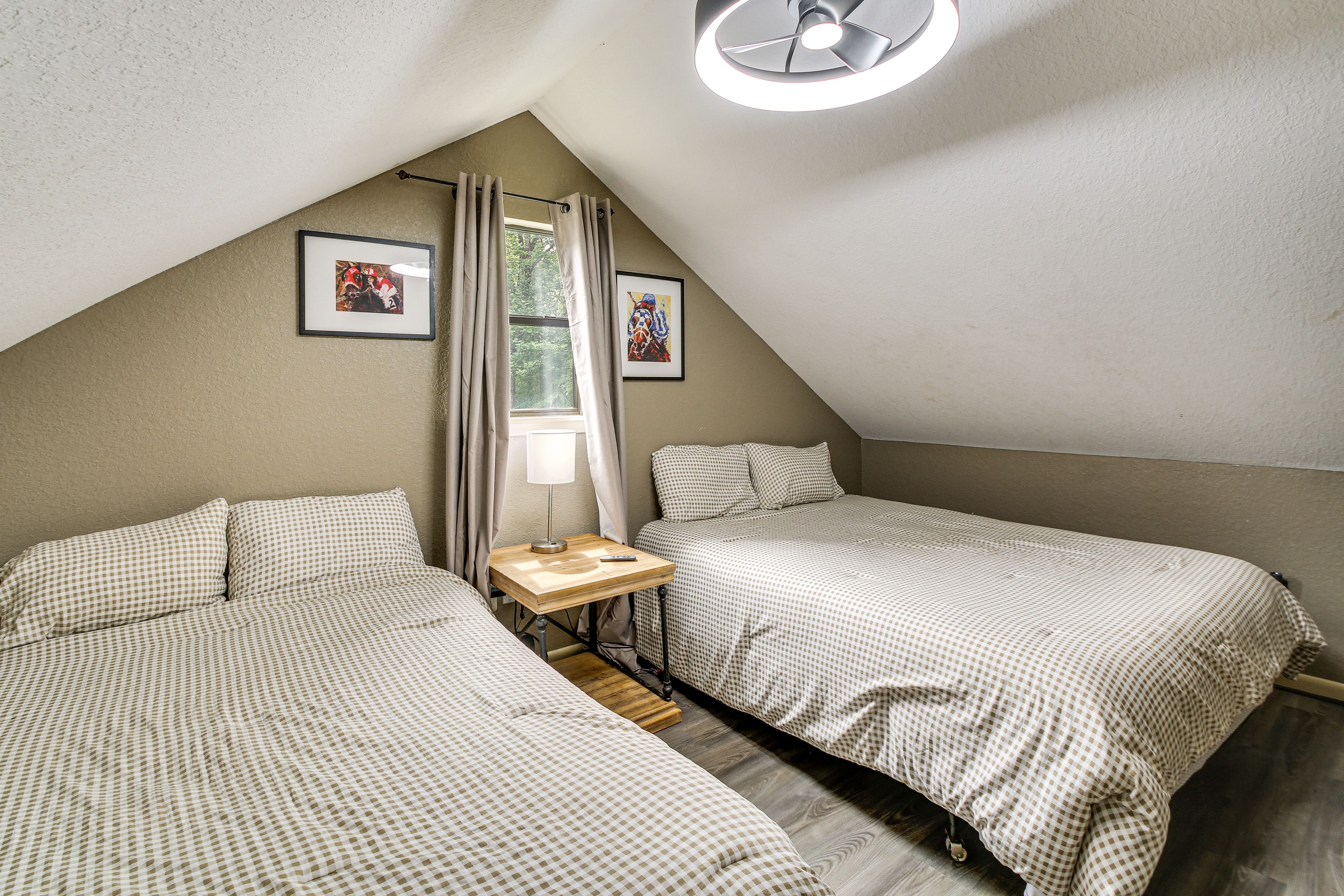 Bedroom 2 | 2 Queen Beds | 2nd Floor
