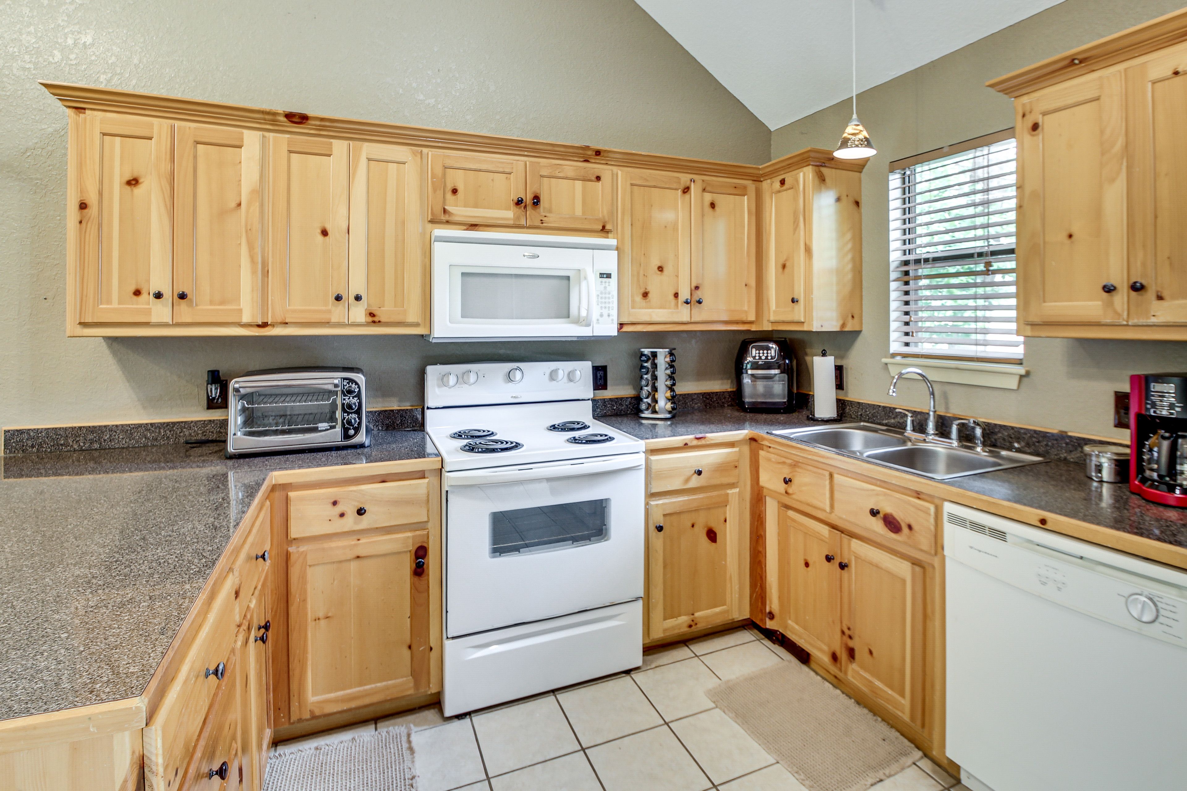 Kitchen | 1st Floor