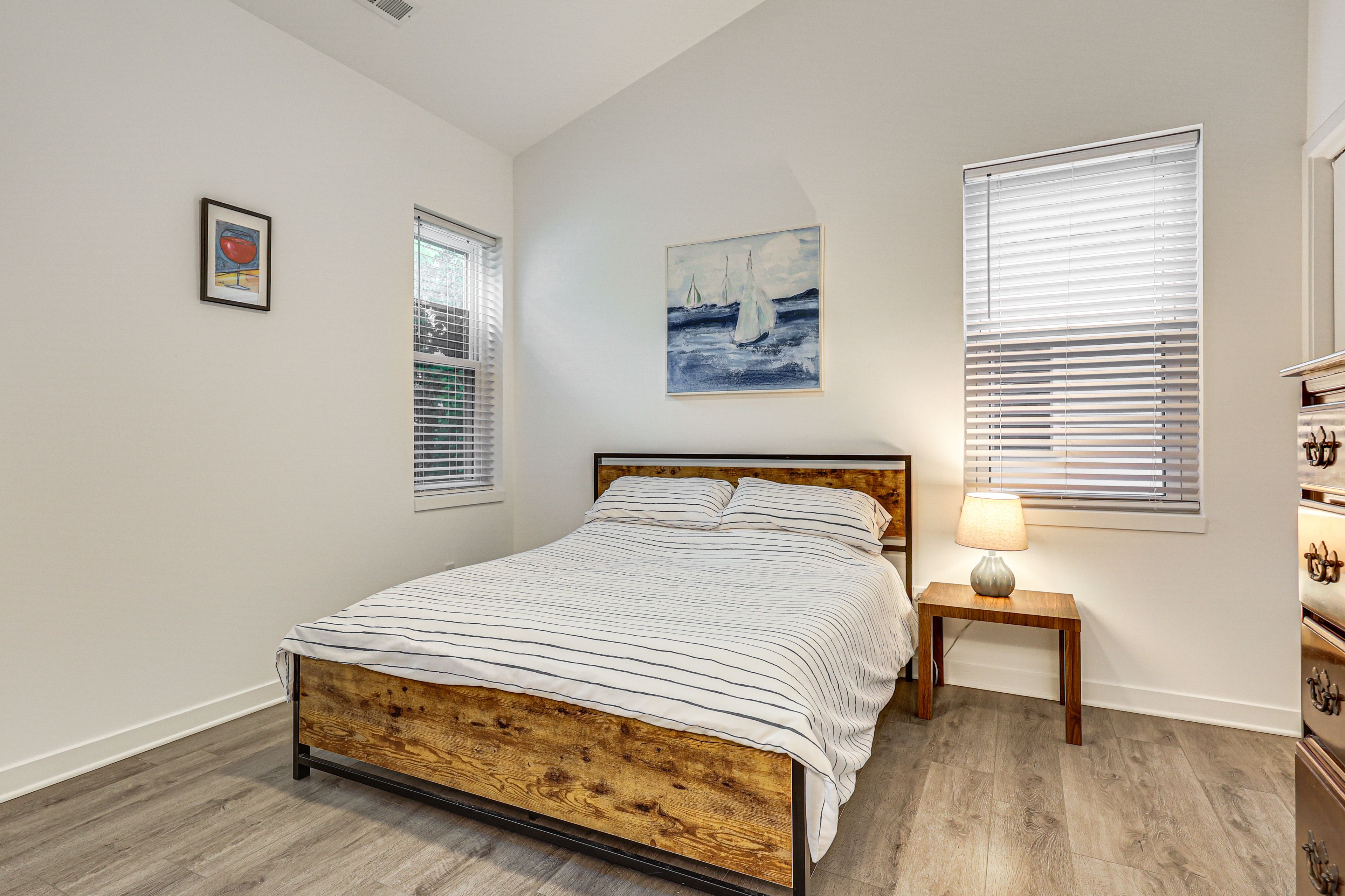 Bedroom 1 | Queen Bed | 2nd Floor