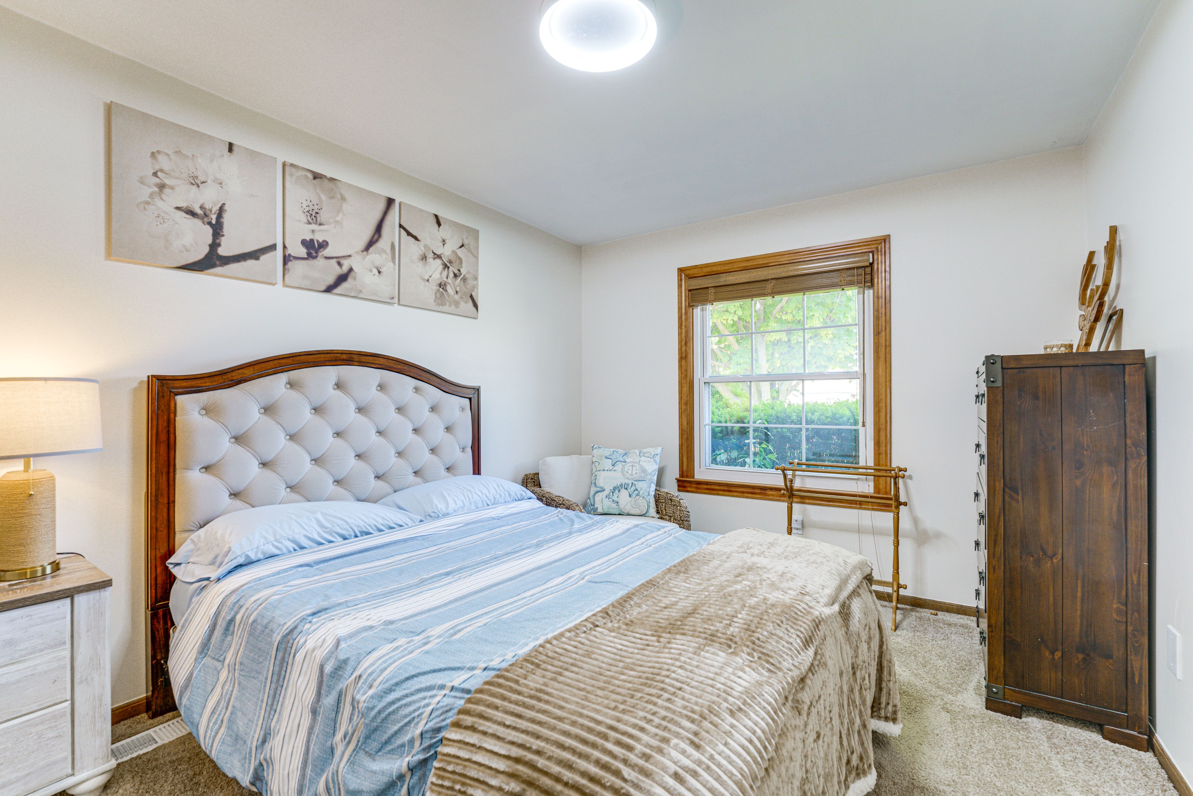 Bedroom 2 | Queen Bed
