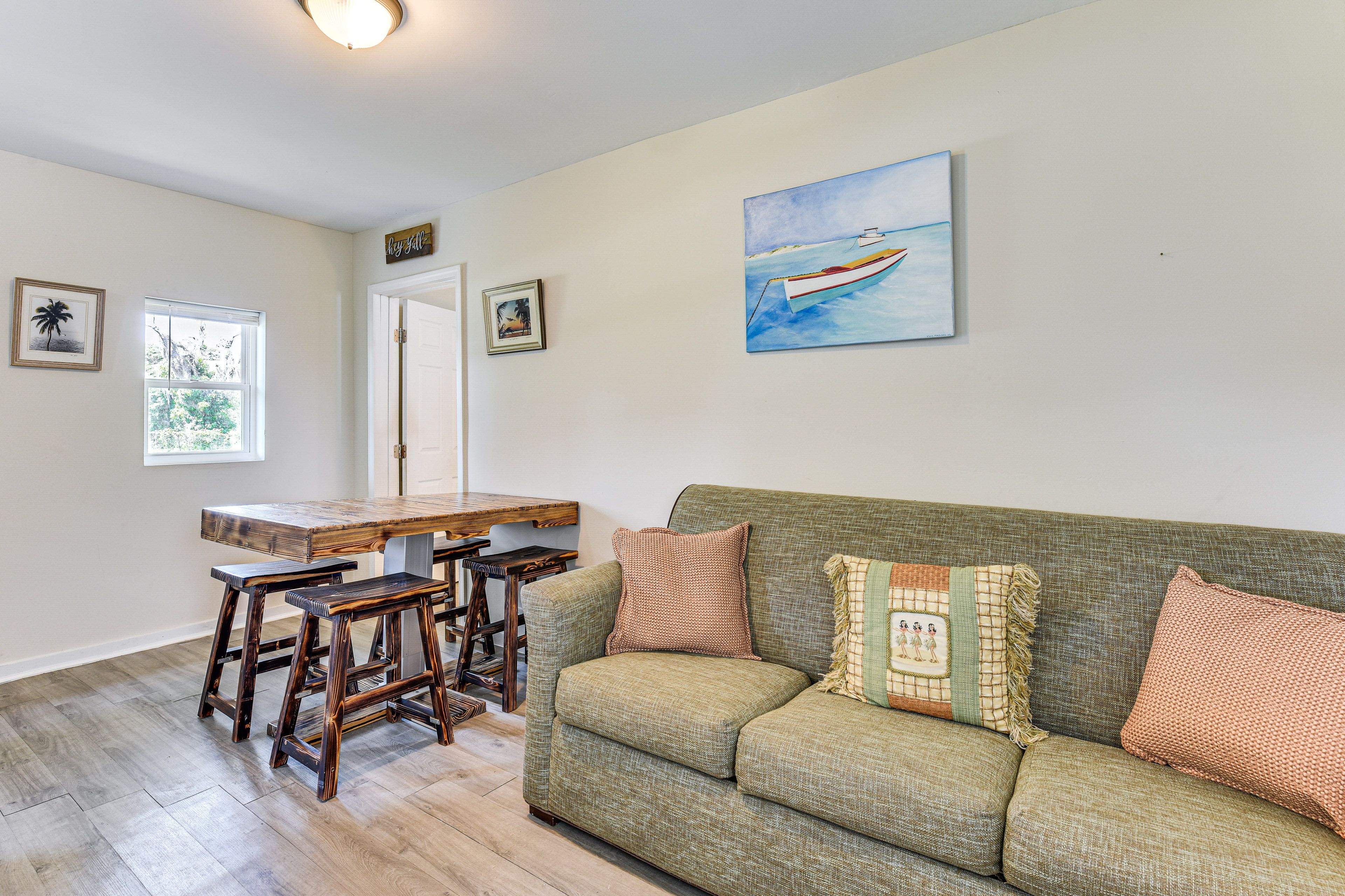 Panama City Vacation Rental | 2BR | 1BA | 800 Sq Ft | 4 Steps to Enter