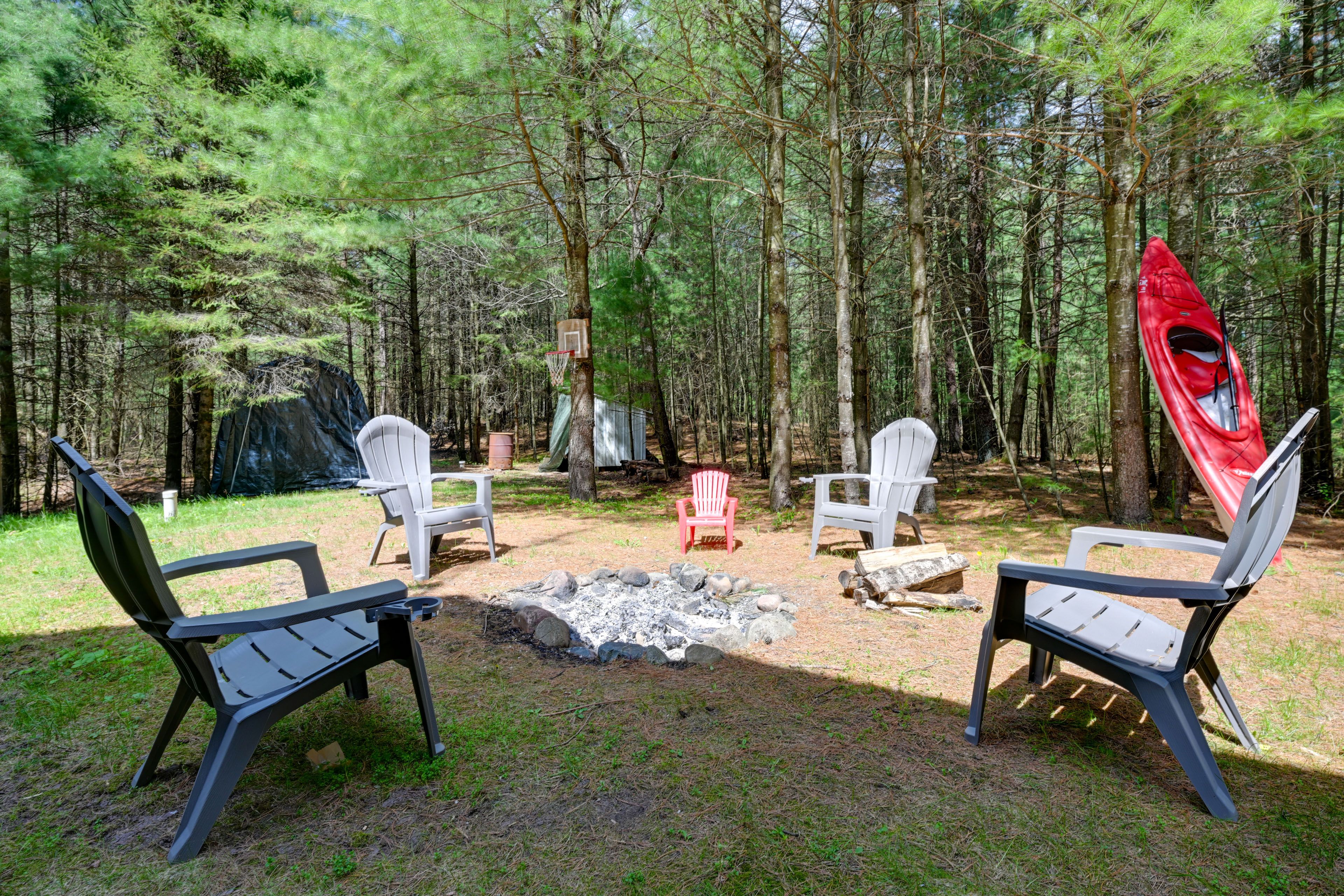 Fire Pit | Kayaks | Yard Games