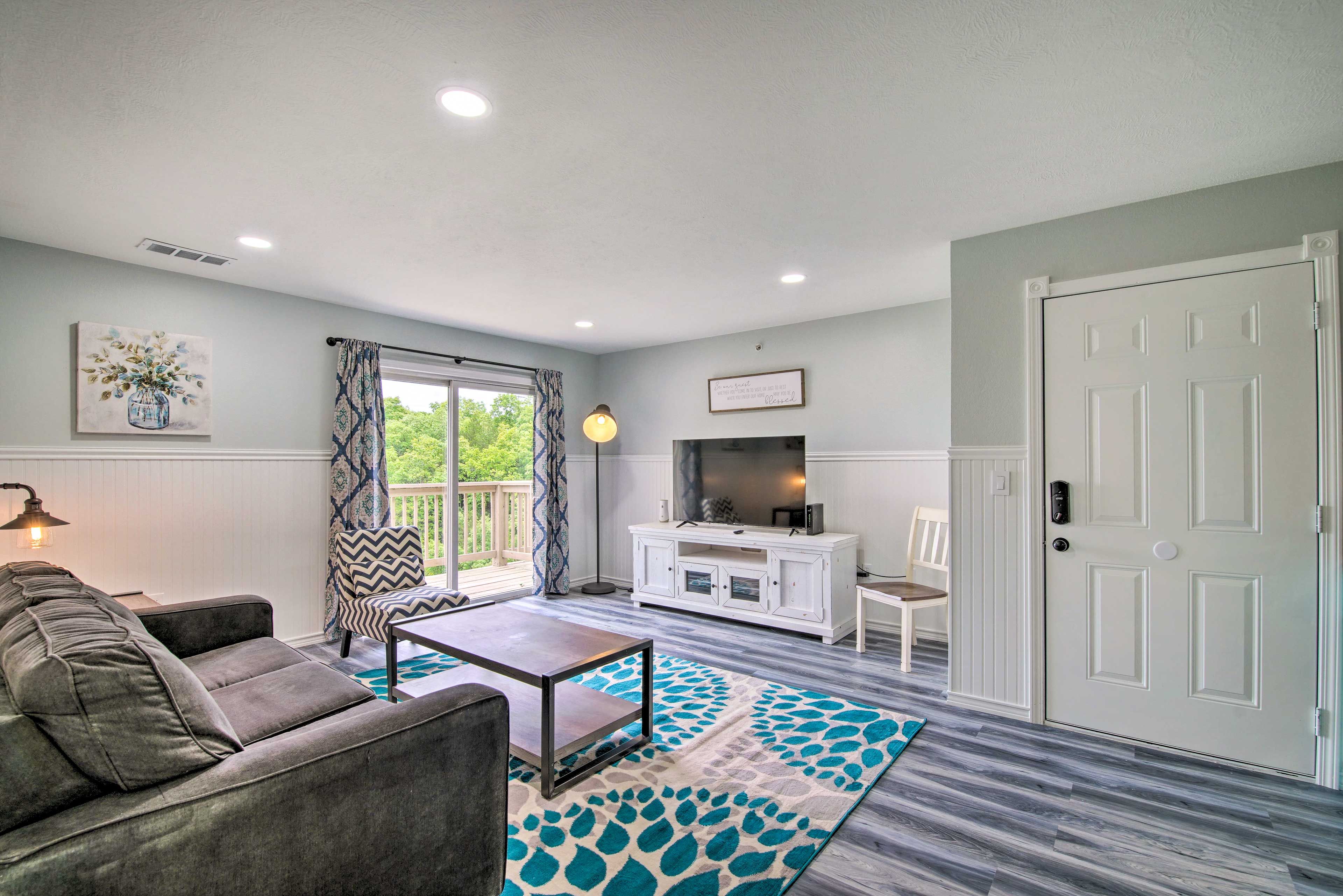 Unit 5 | Living Room | Queen Sleeper Sofa