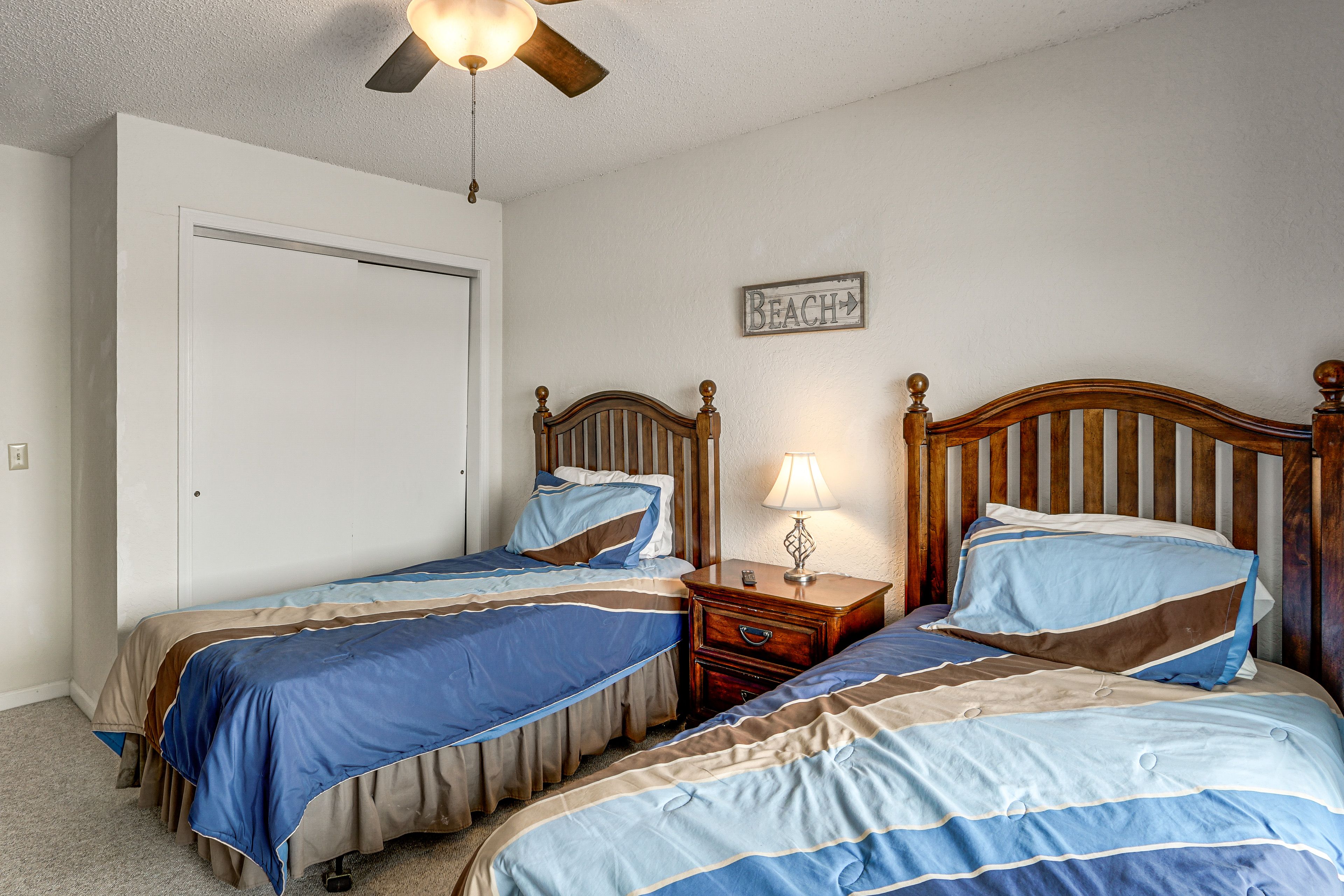Bedroom 4 | 2 Twin Beds | Main Level