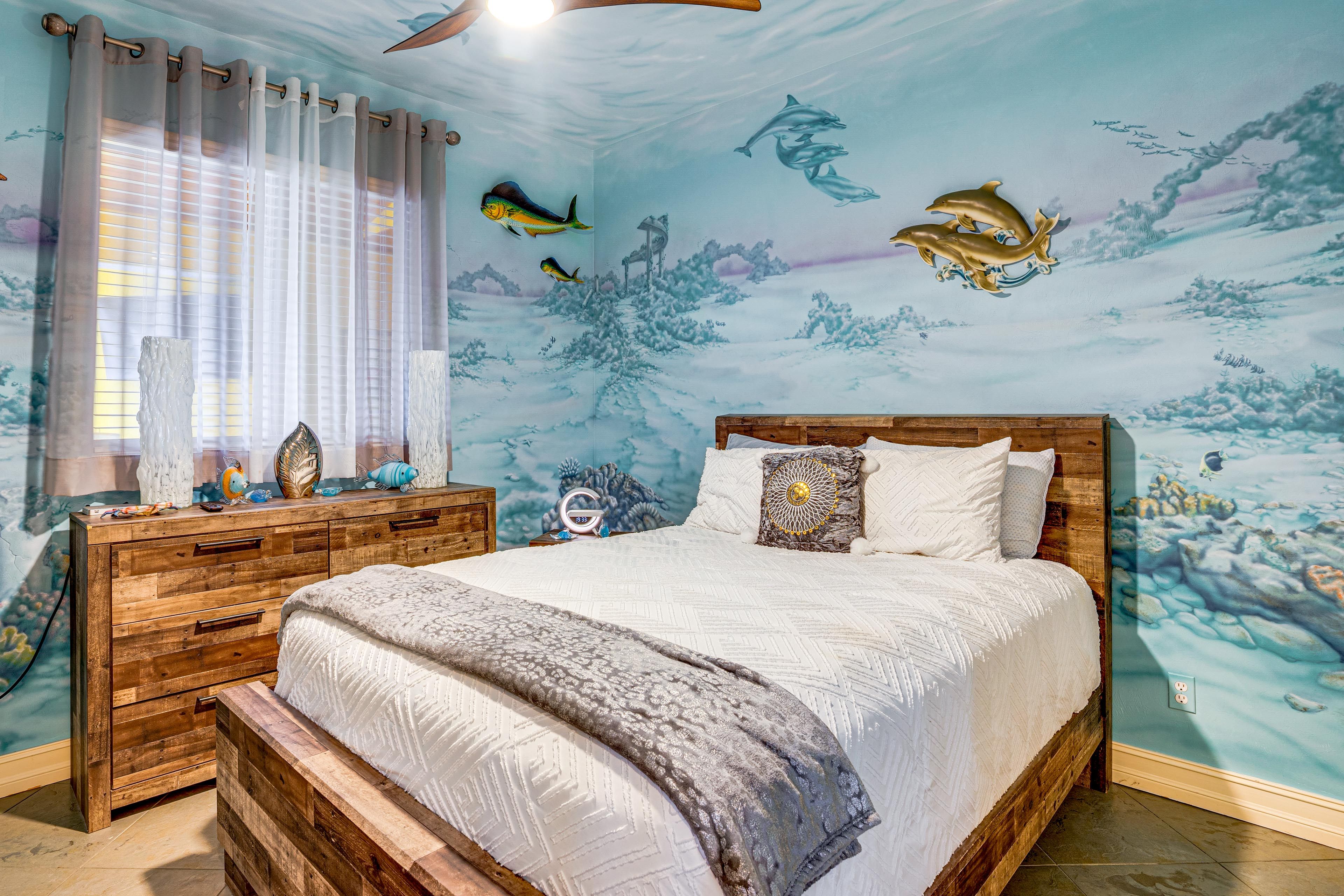 Bedroom 3 | Queen Bed