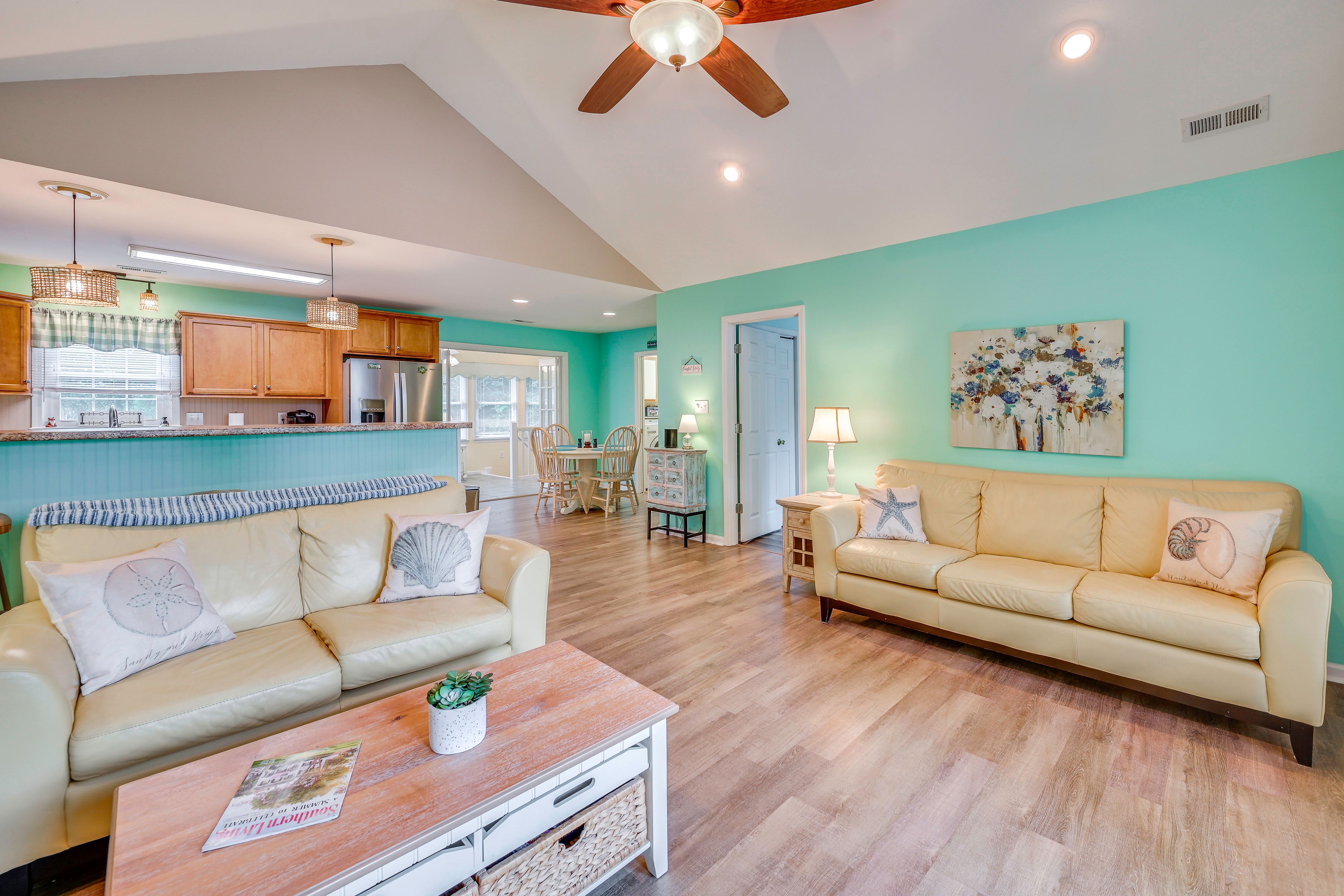 Living Room | 2nd Floor