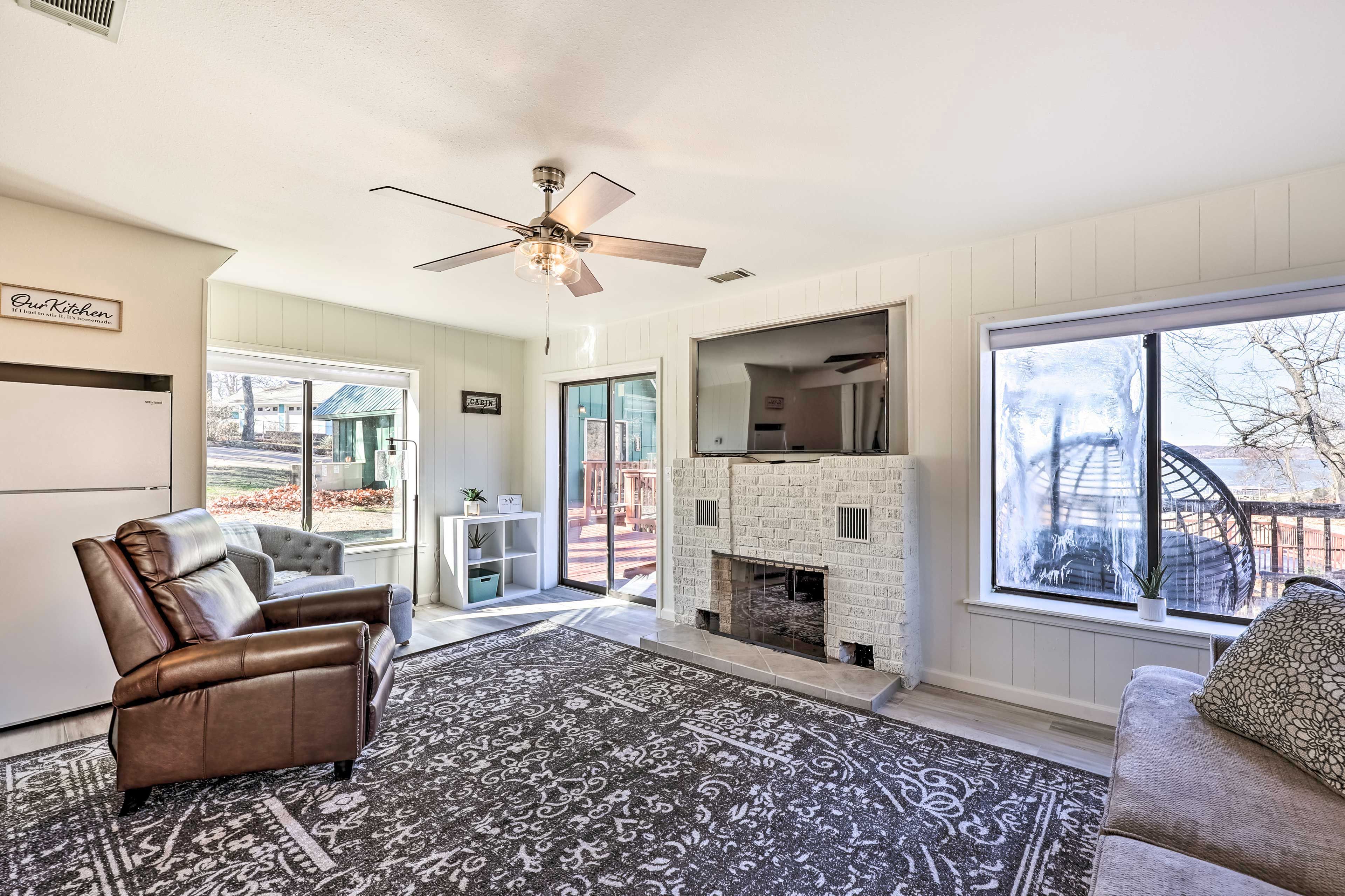 Cabin 2 | Living Room 2 | Full Sleeper Sofa | 1st Floor