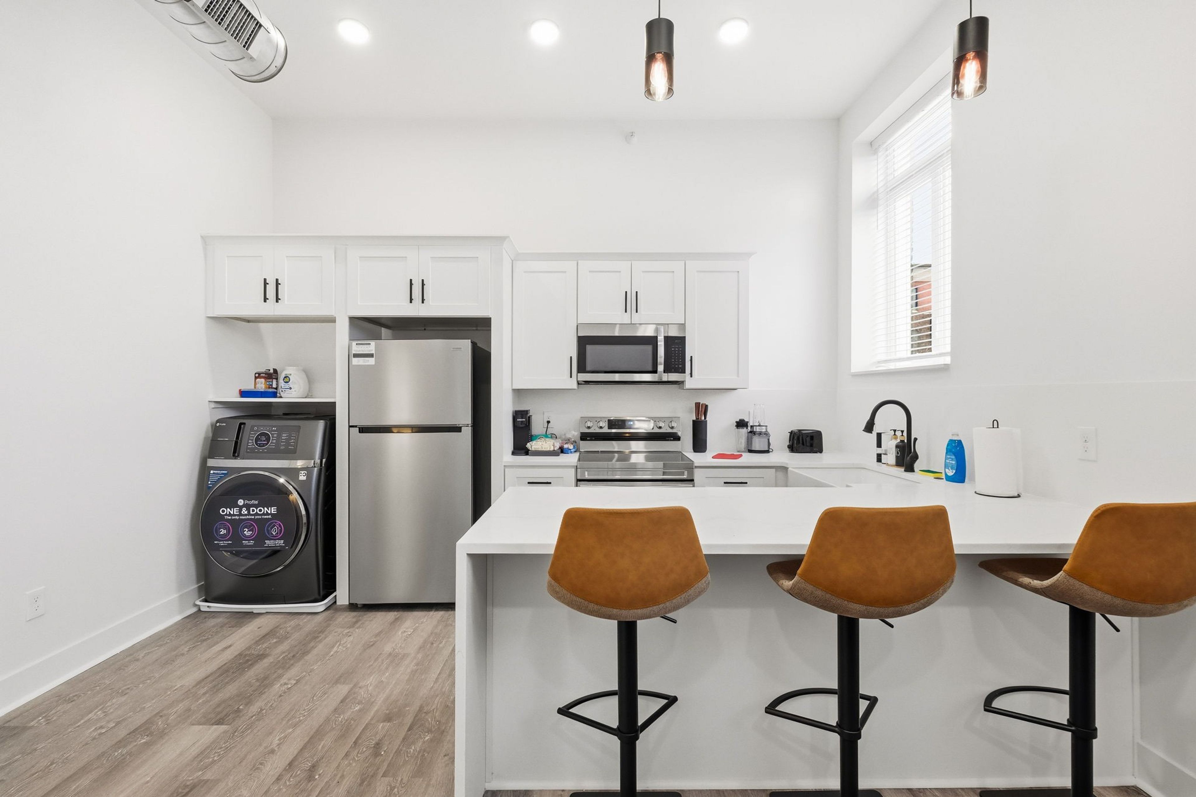 Breakfast Bar | Kitchen | Laundry