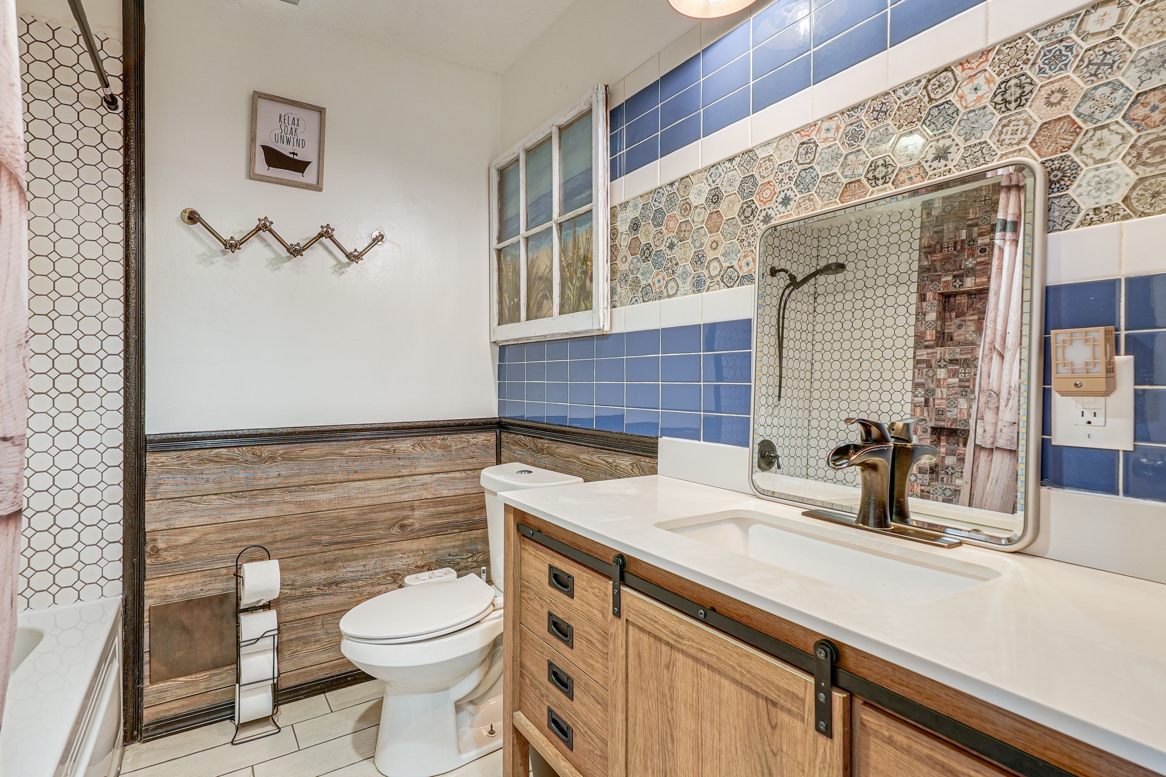Full Bathroom