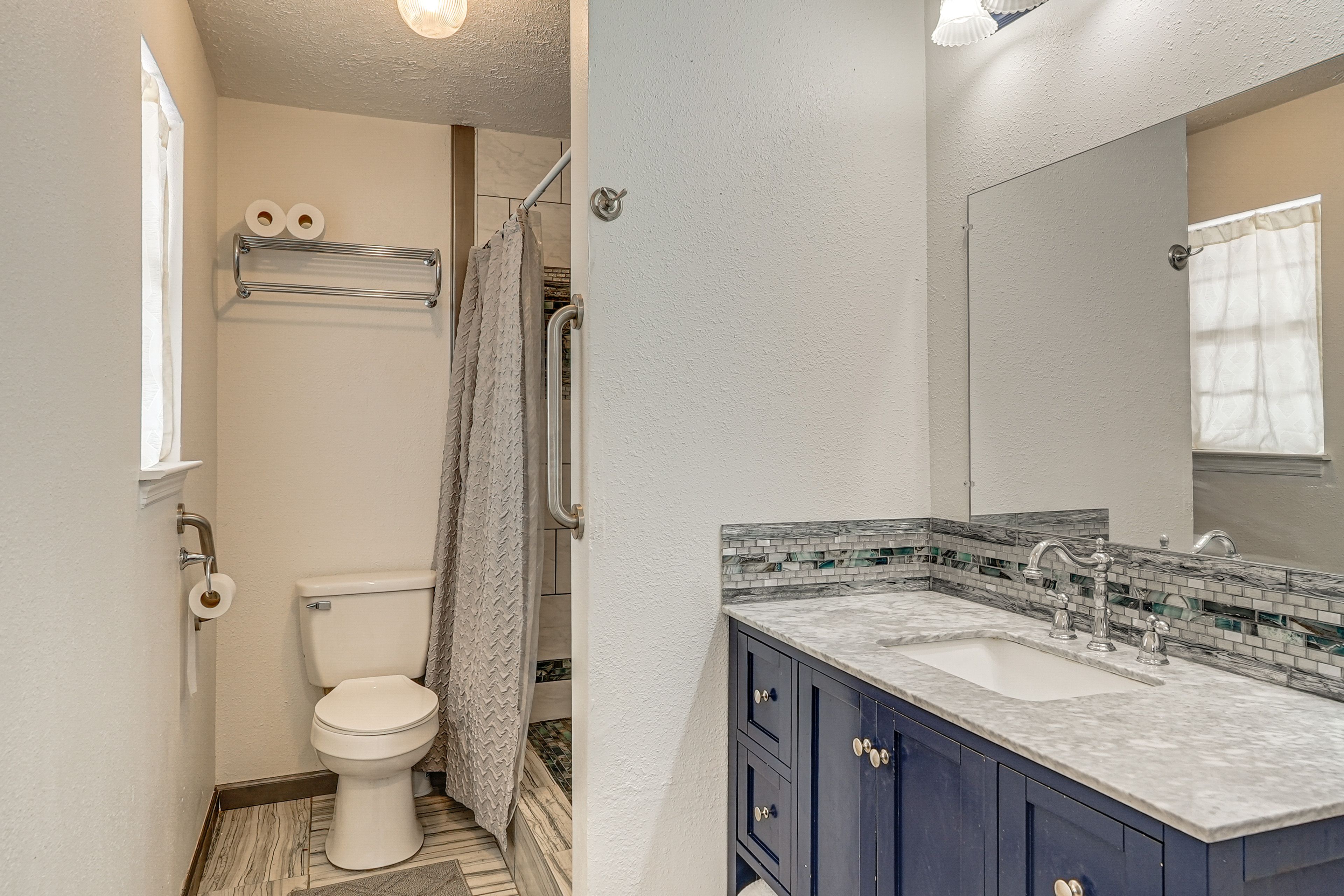Full Bathroom