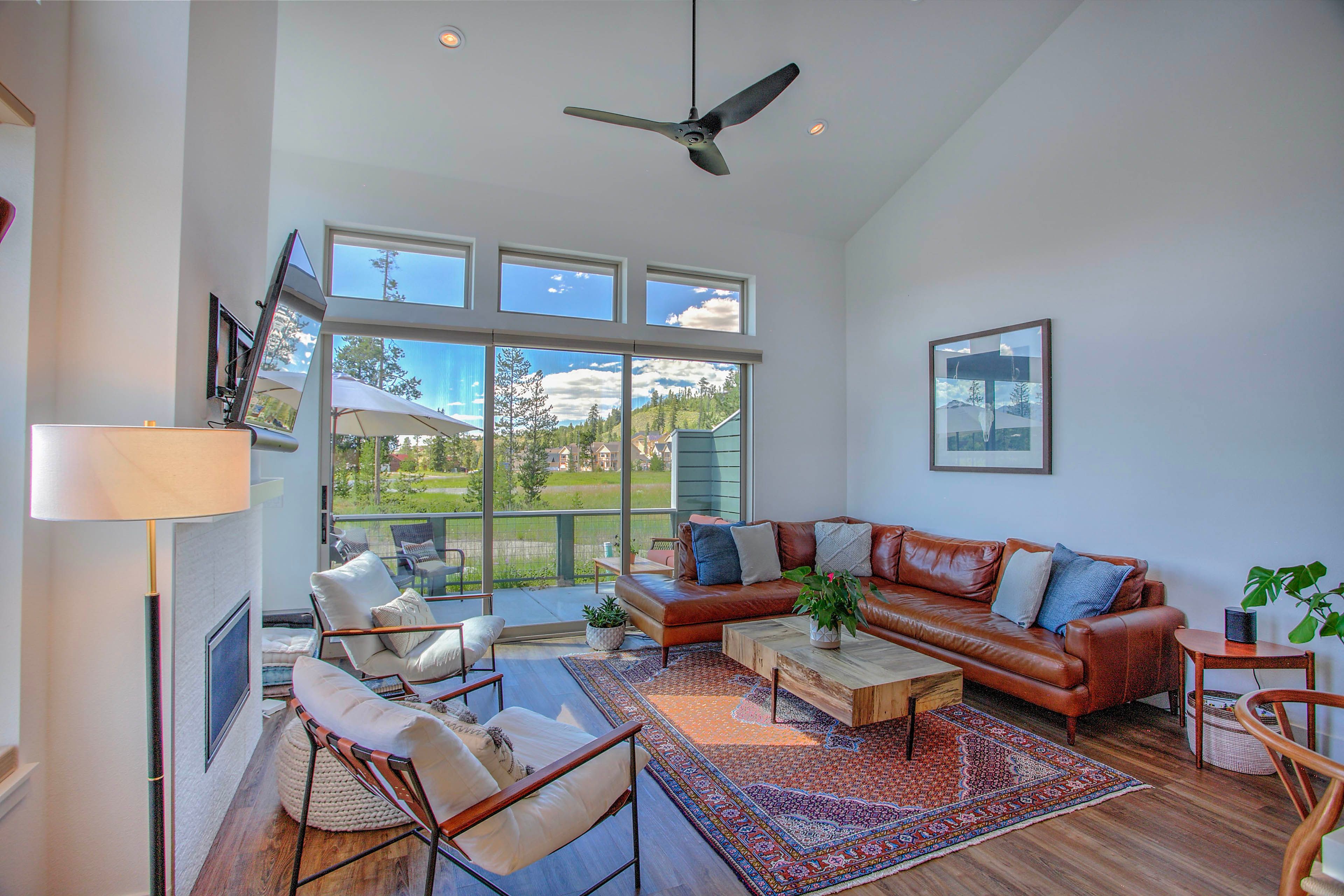 Living Room | 1st Floor