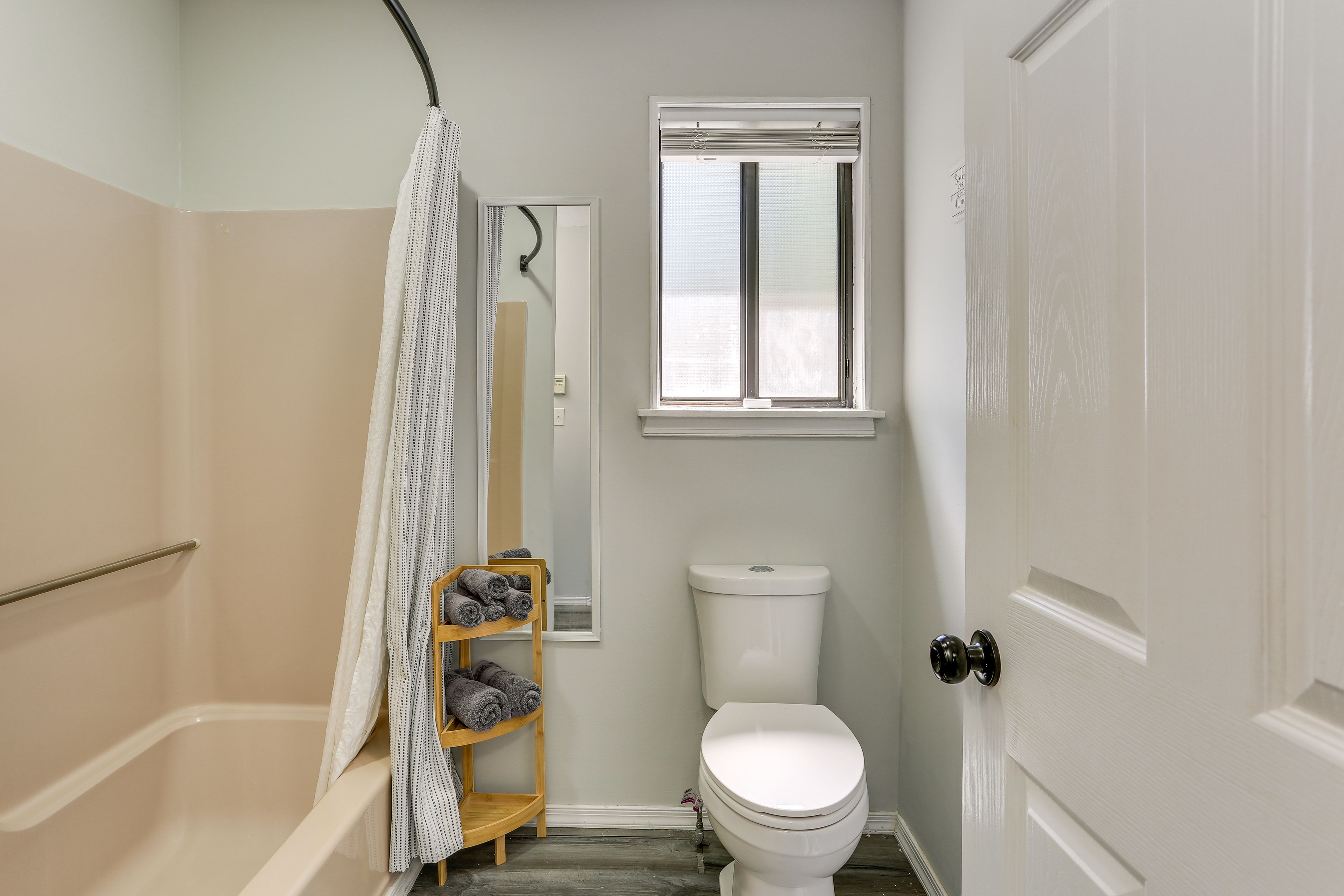 Full Bath | Main Level