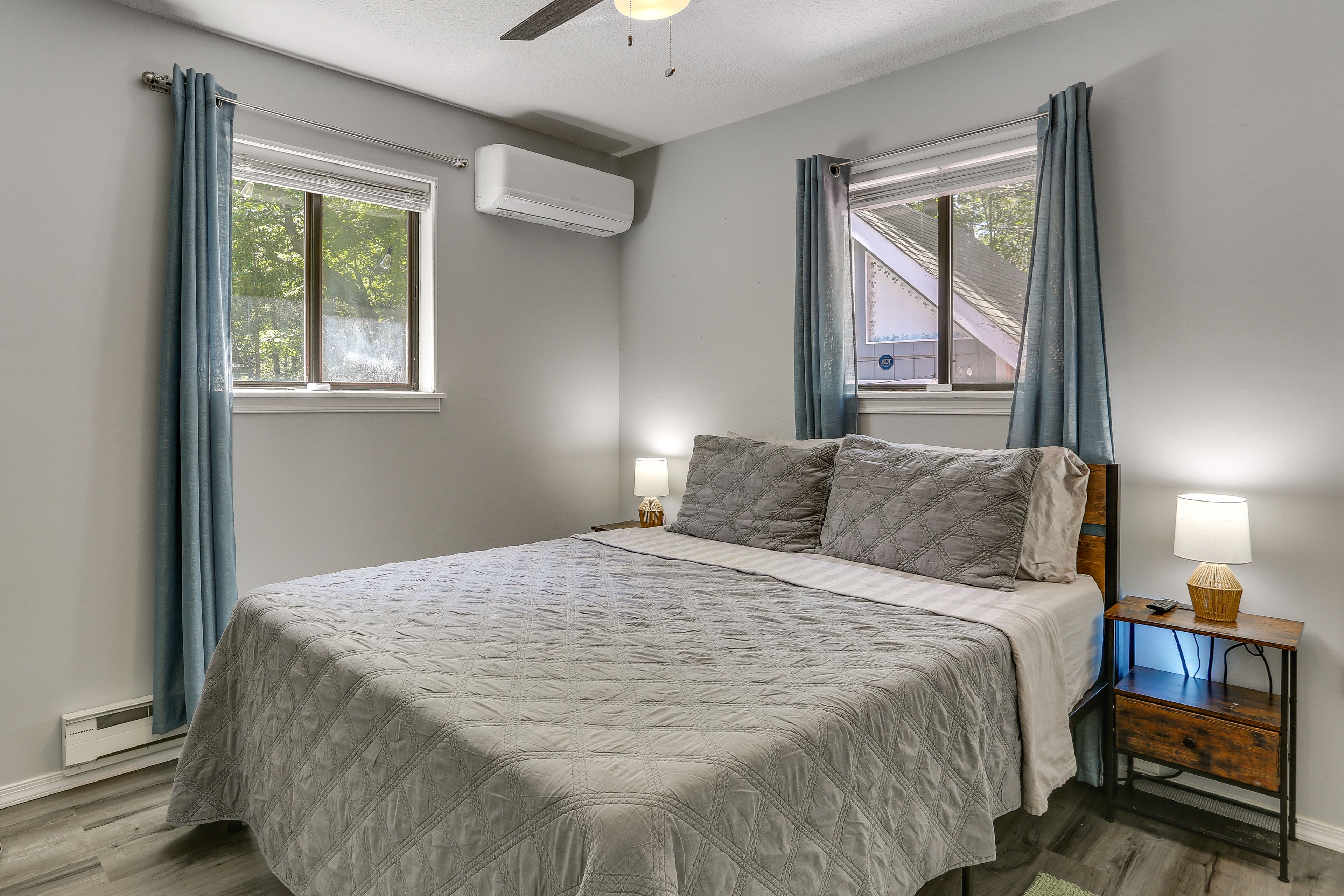 Bedroom 3 | Queen Bed | Main Level