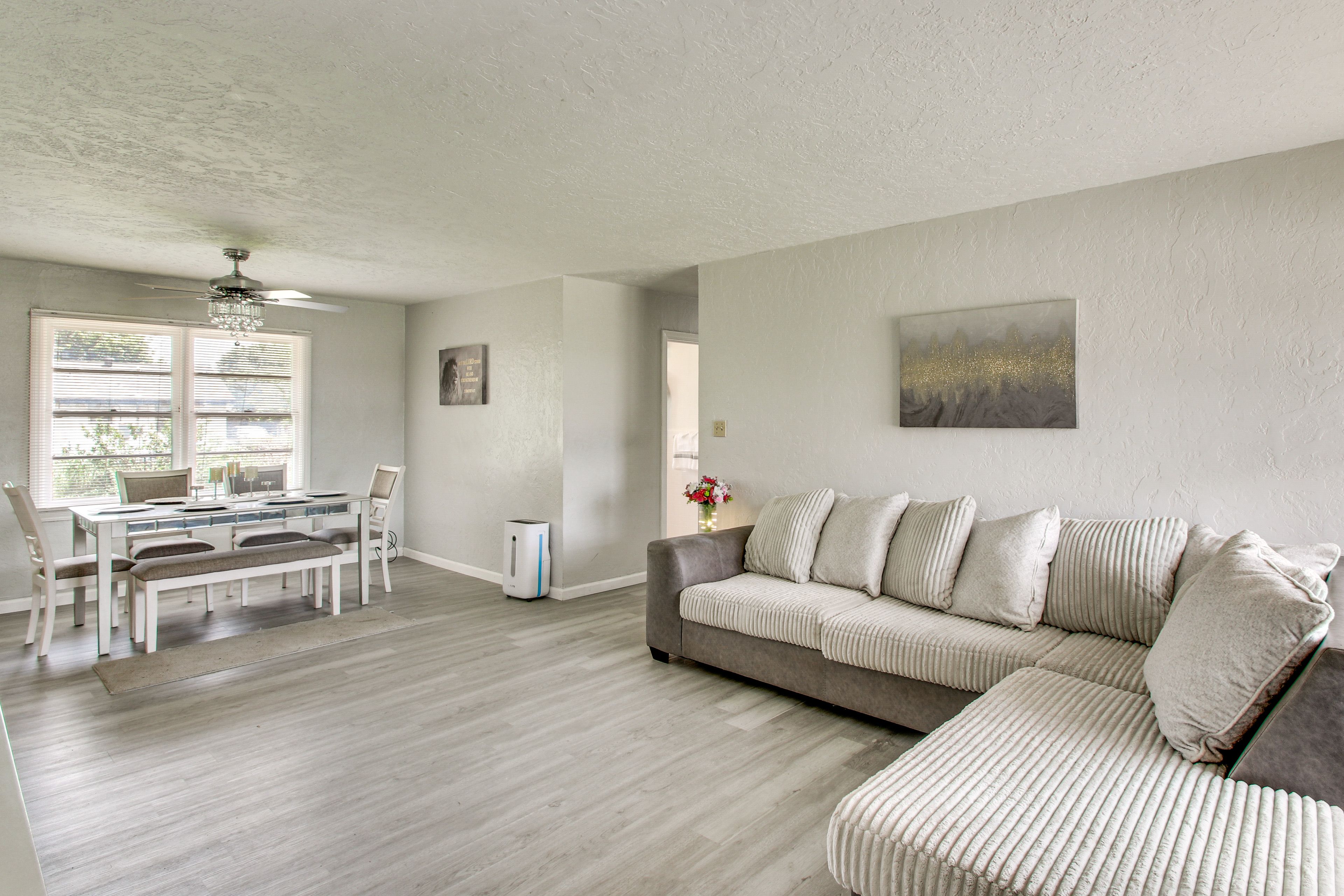 Living Room | Main Level