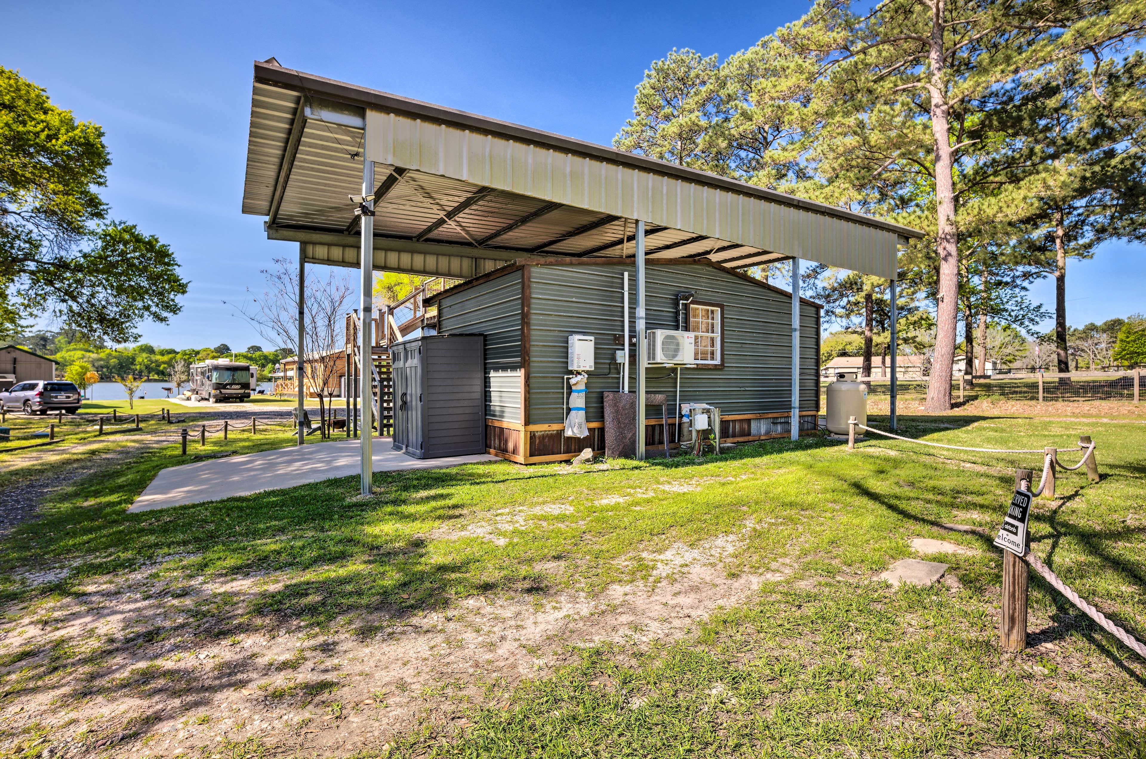Cabin 3 Exterior
