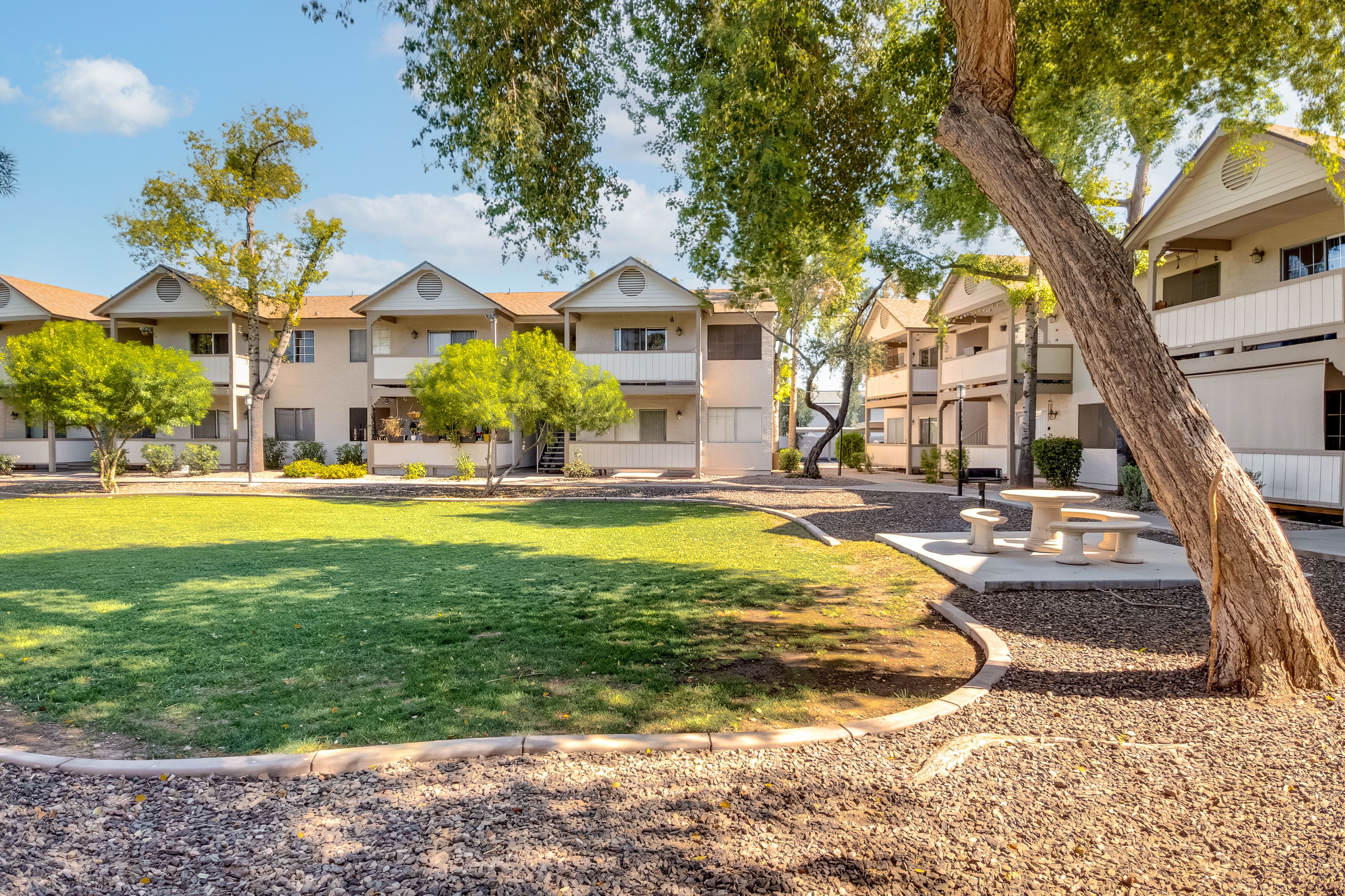Worthington Place Complex | Property Grounds