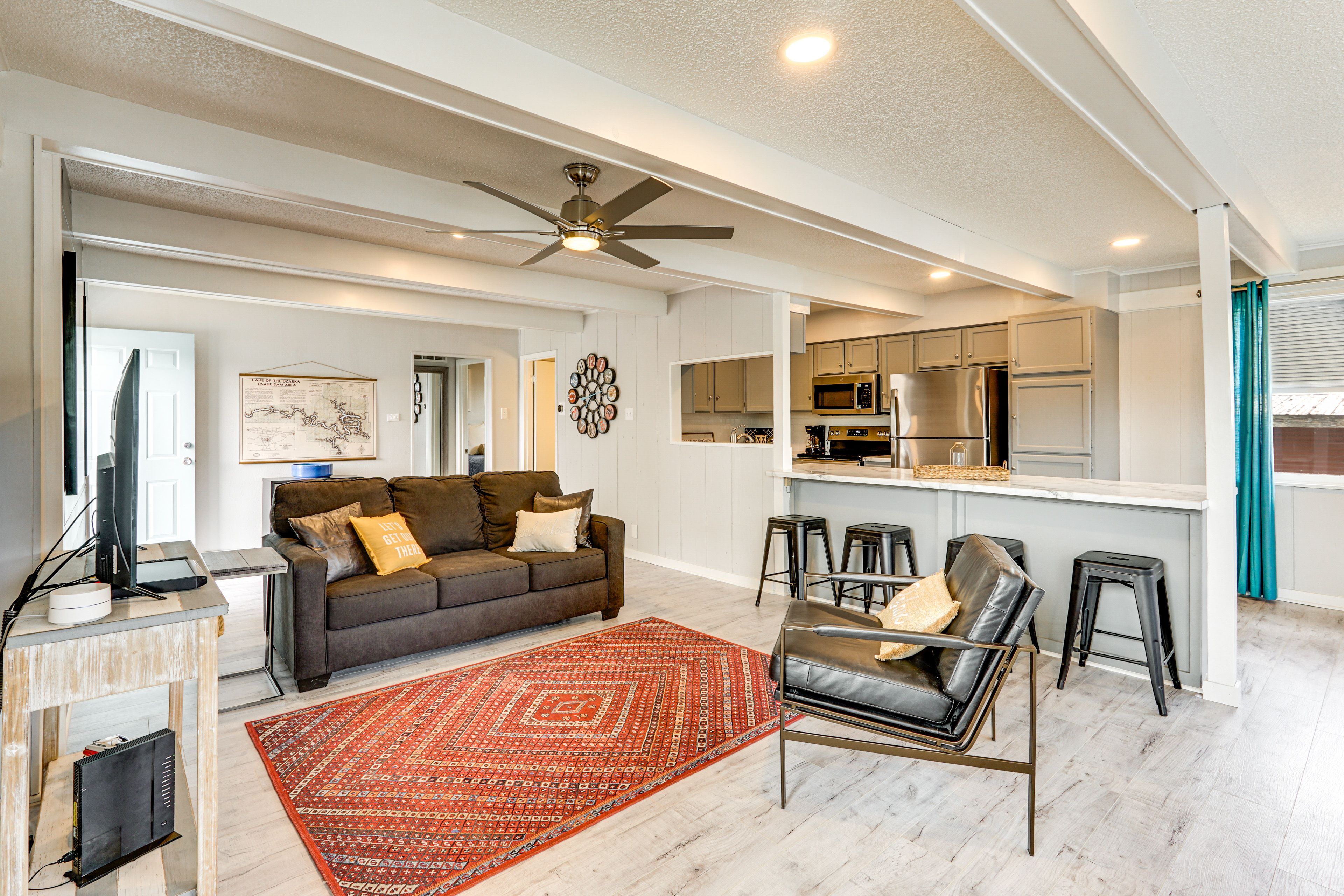 Interior | Open Floor Plan | Free WiFi
