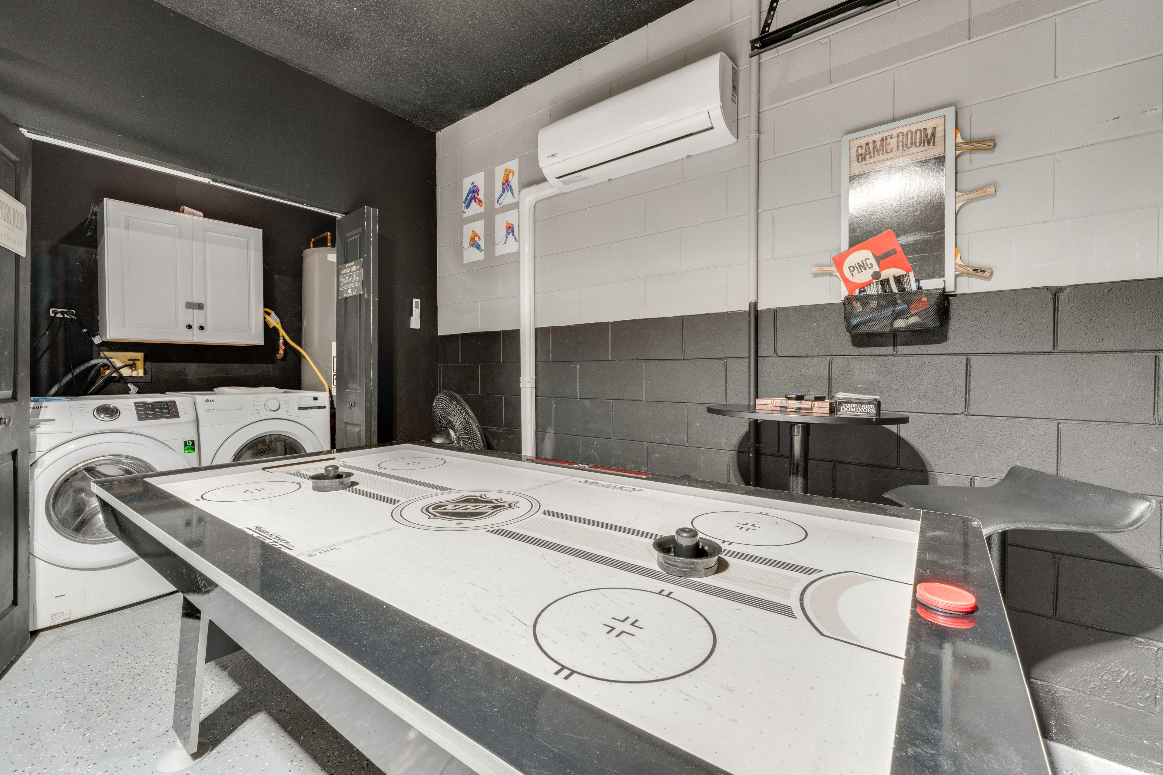 Garage/Game Room